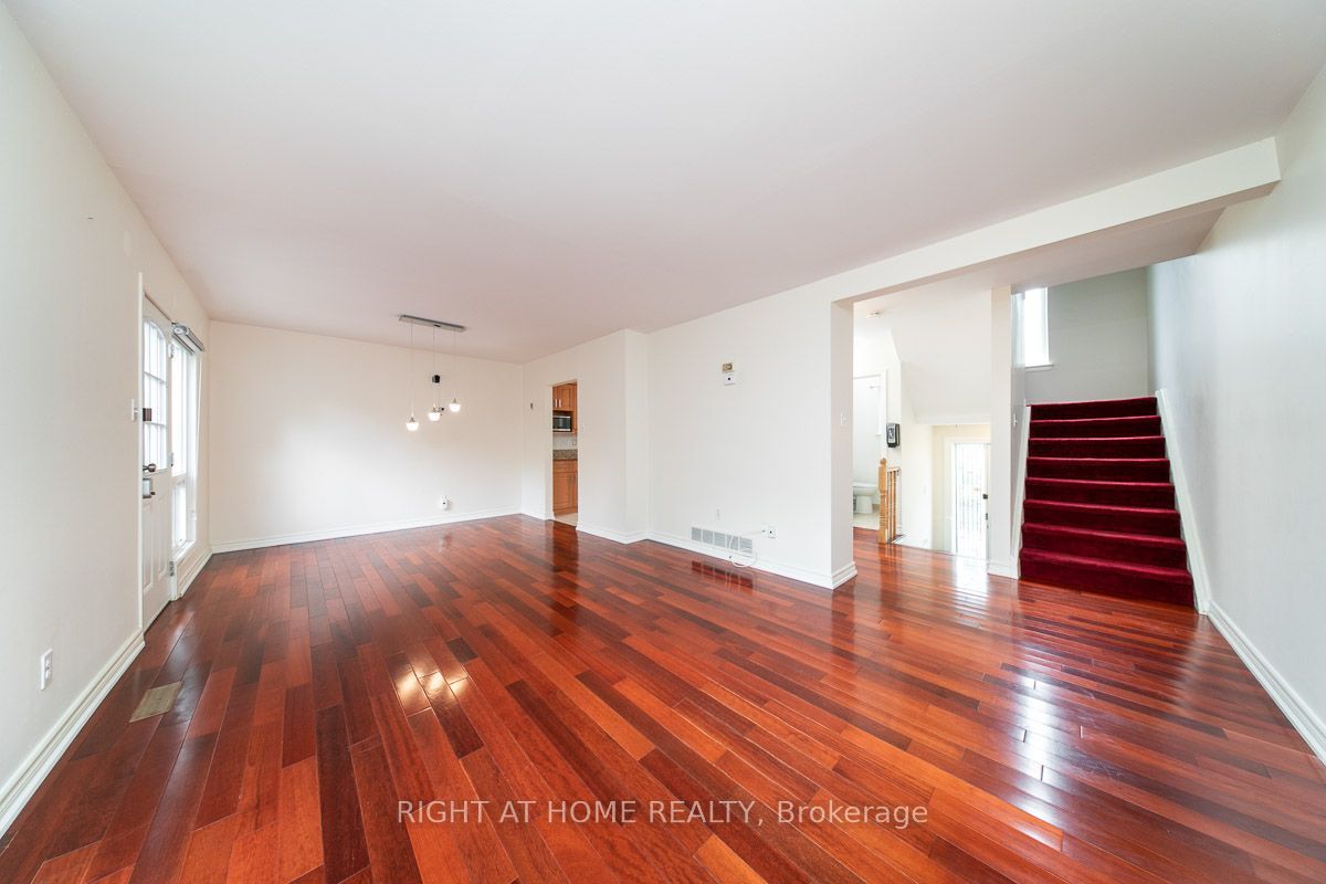 Unit 307 - 19 Liszt Gate, North York 4
