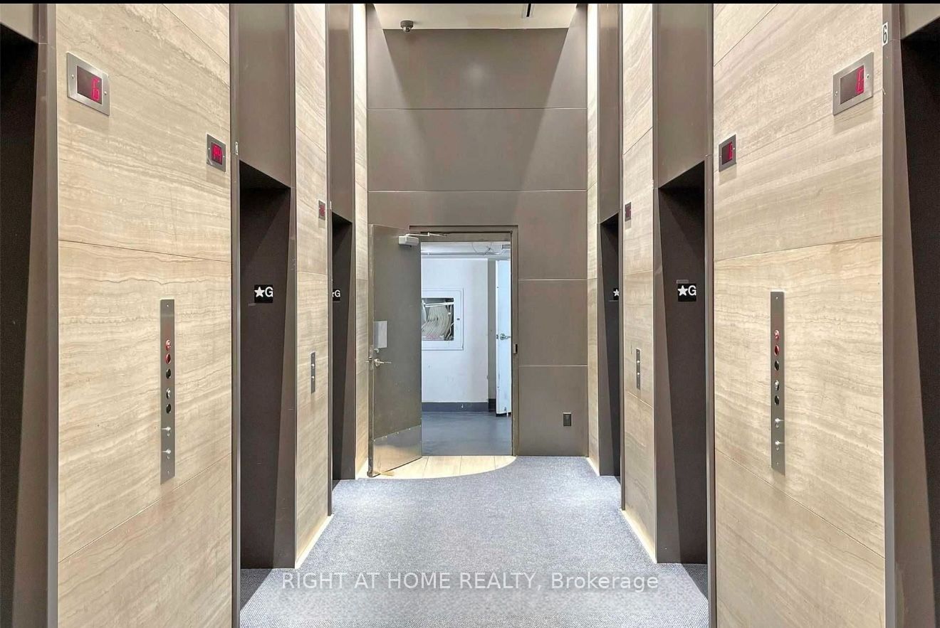 Unit 4307 - 7 Grenville Street, Toronto 4