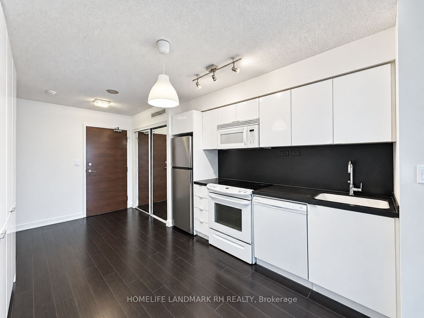 Unit 717 - 10 Capreol Court, Toronto 3