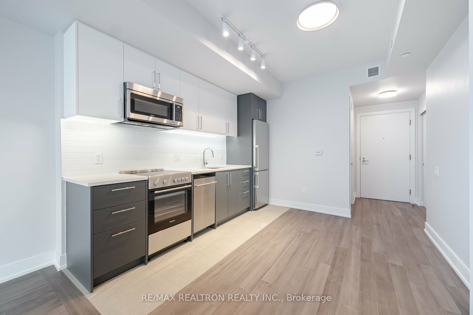 Unit 1005 - 2525 Bathurst Street, Toronto 2