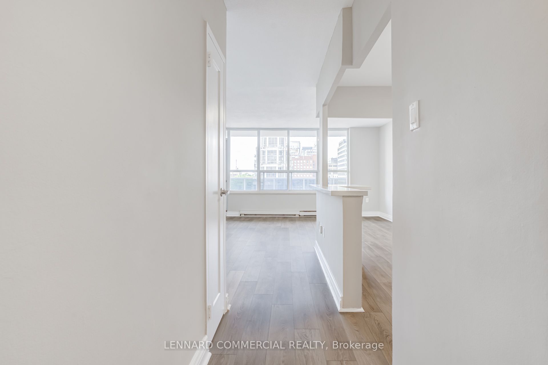 Unit 3002 - 40 Pleasant Boulevard, Toronto 4