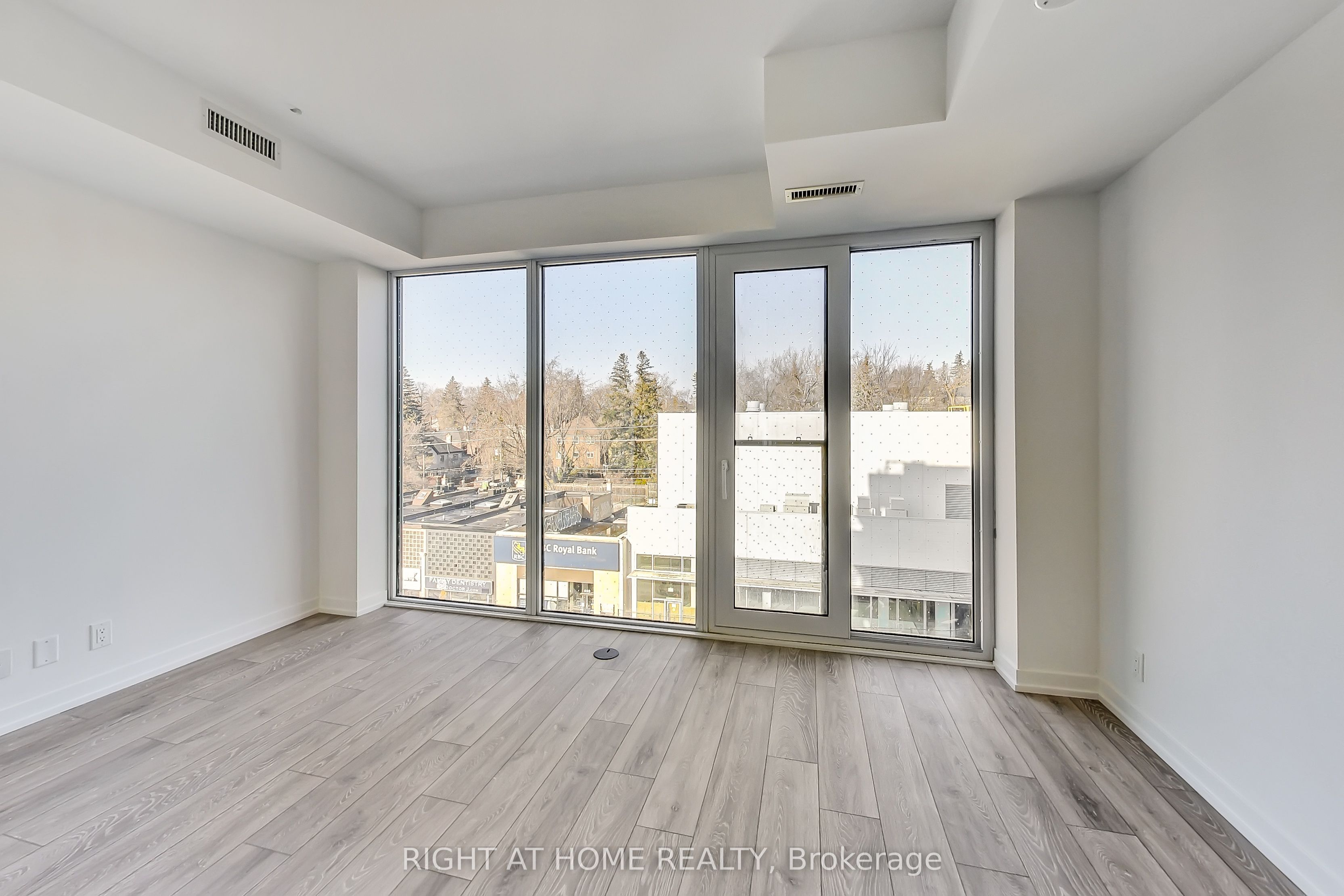 Unit 519 - 2020 Bathurst Street, Toronto 3