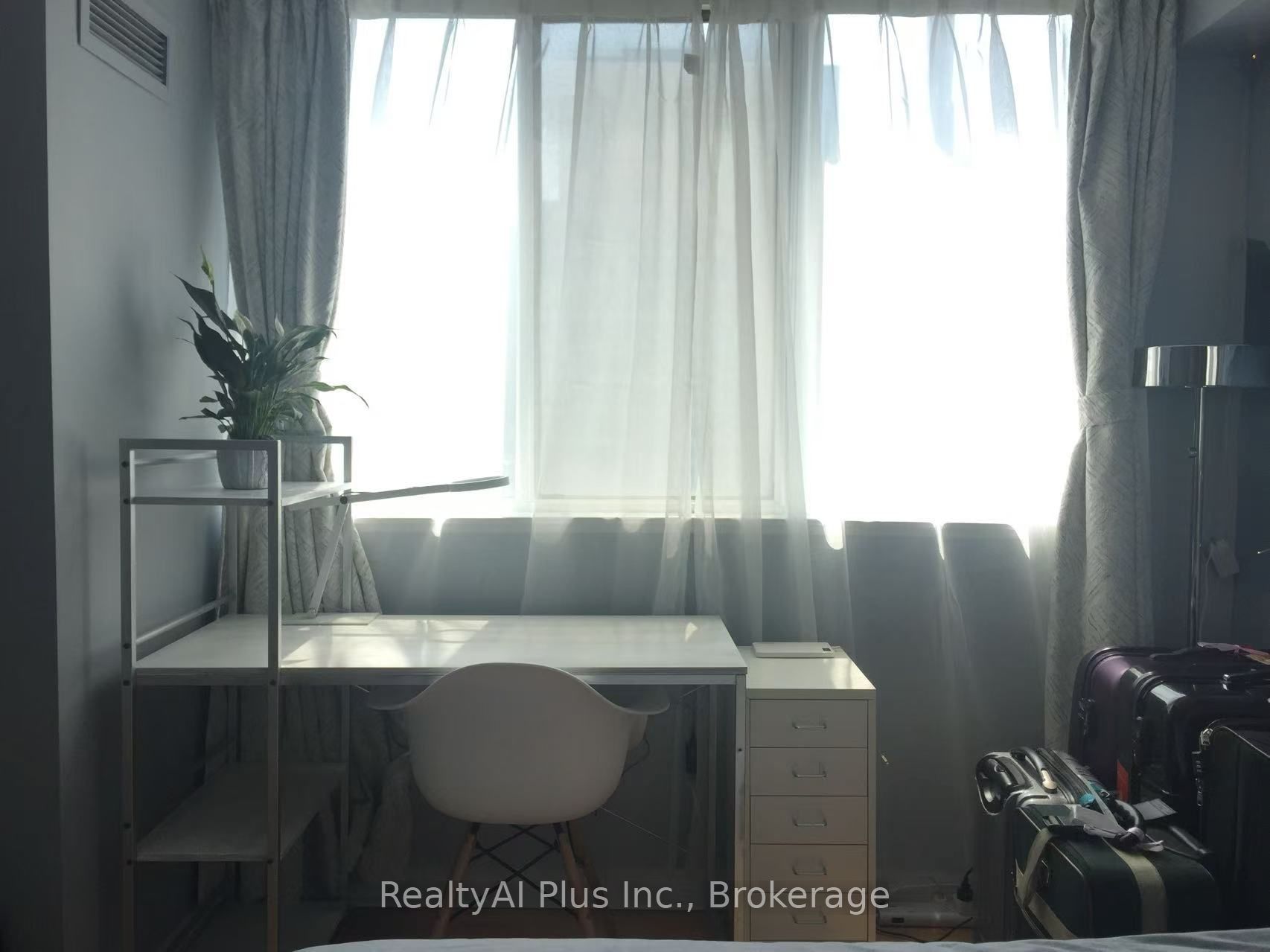 Unit 2210 - 736 Bay Street, Toronto 5