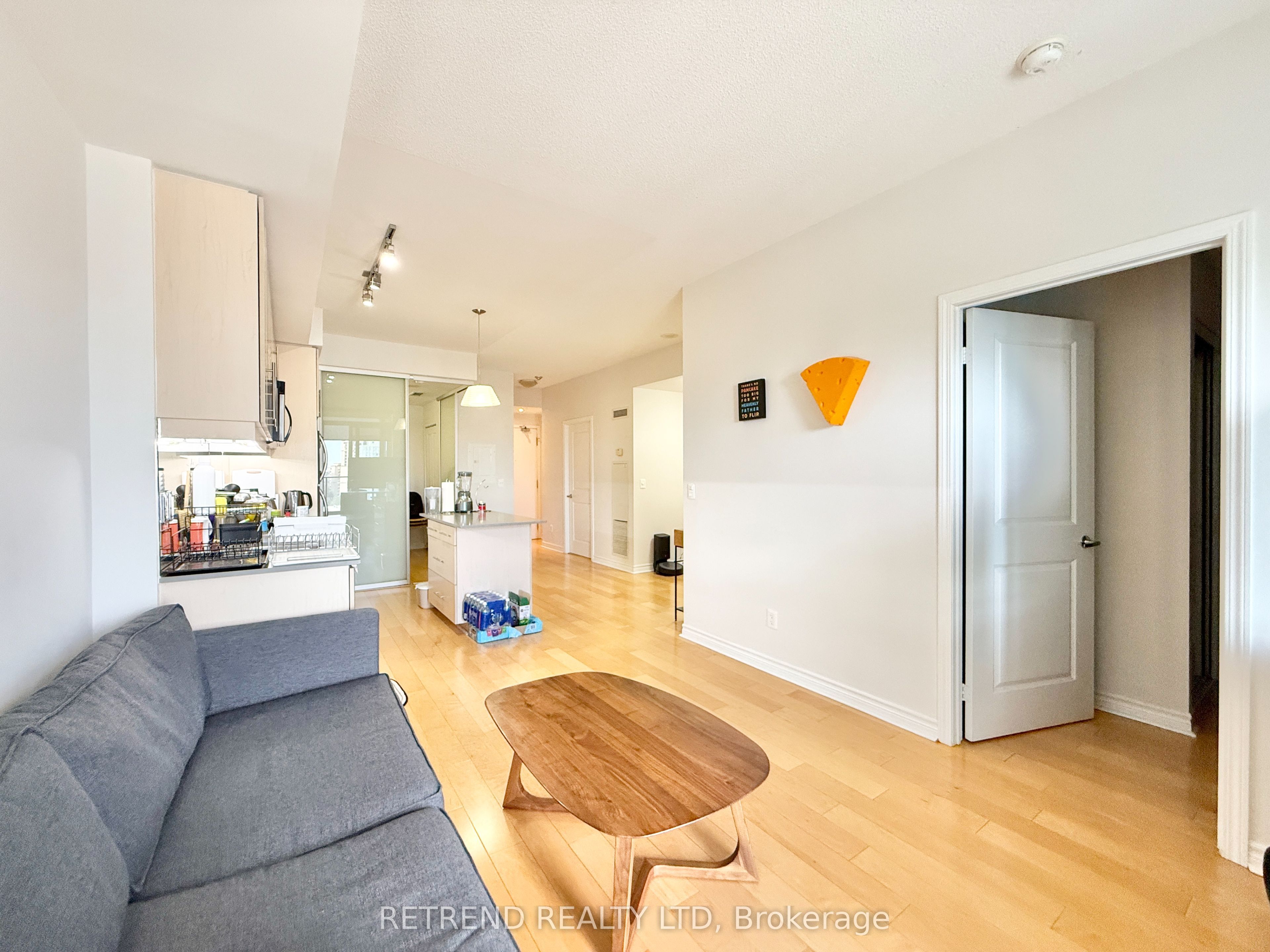 Unit 926 - 2885 Bayview Avenue, North York 2