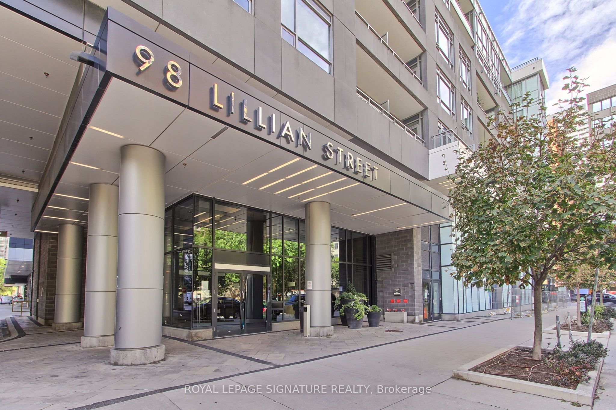 Unit 1812 - 98 Lillian Street, Toronto 3