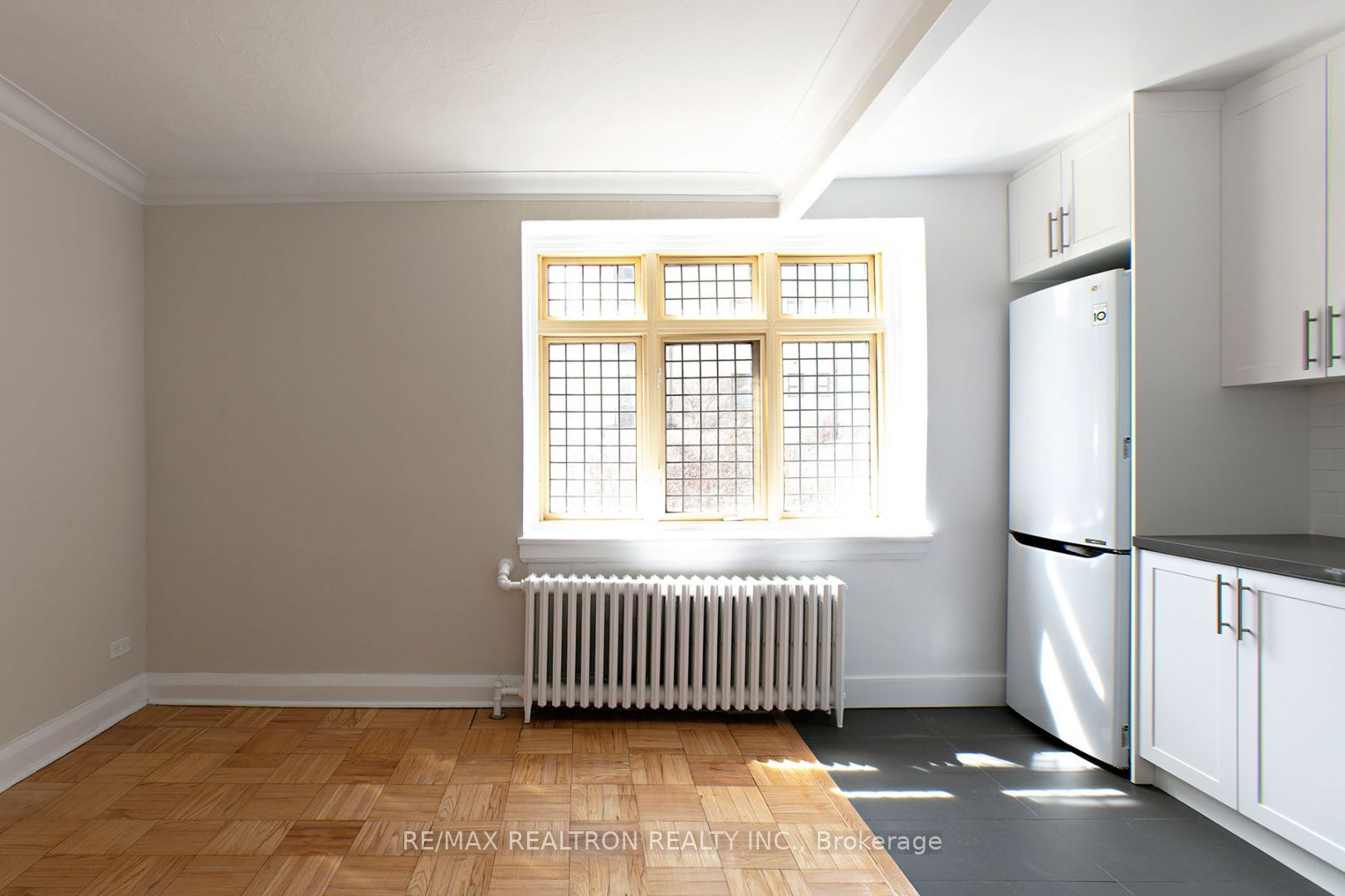 Unit 621 - 398 Avenue Road, Toronto 2