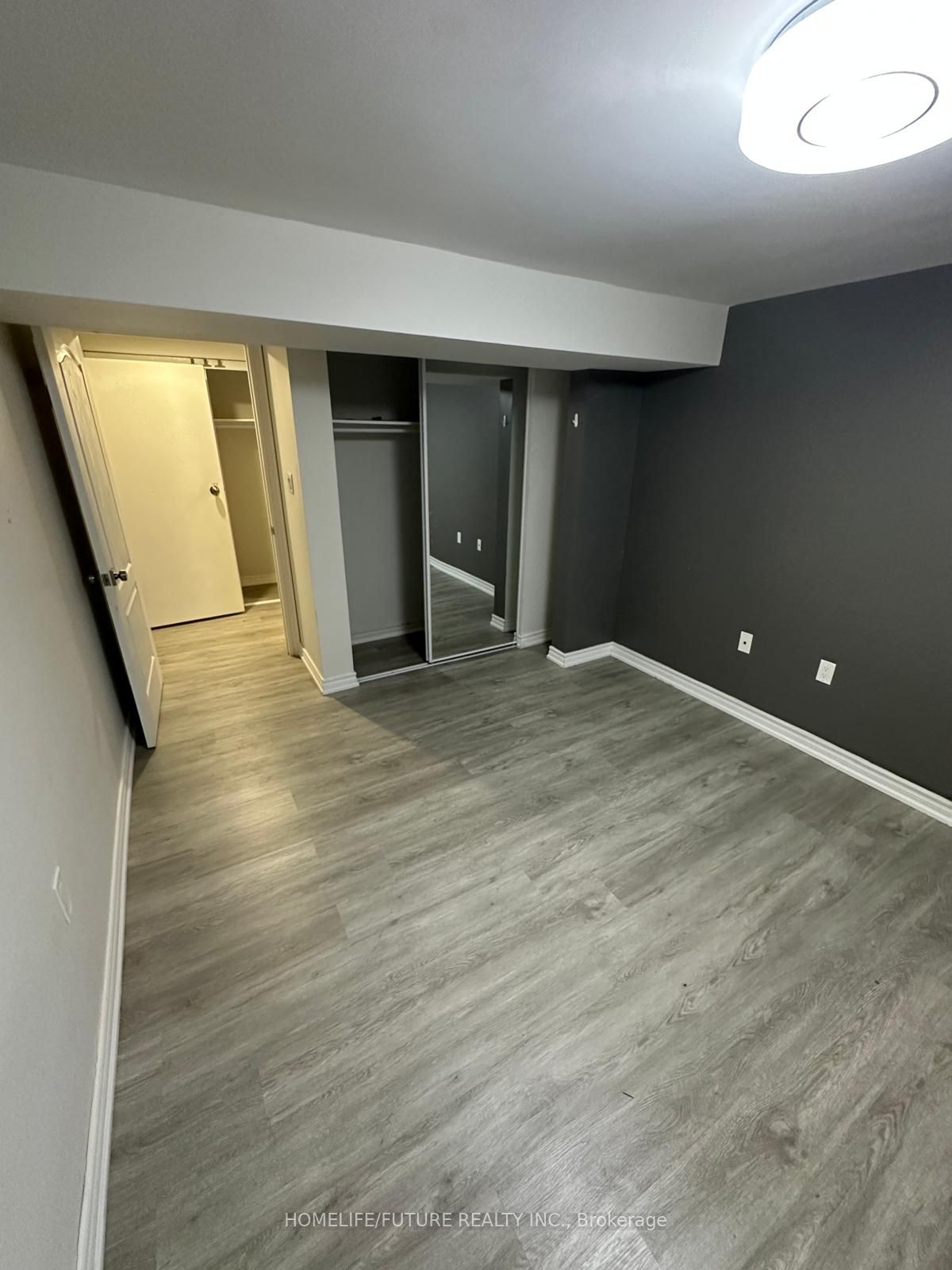 Unit Bsmt - 33 Oldborough Circle, North York 2
