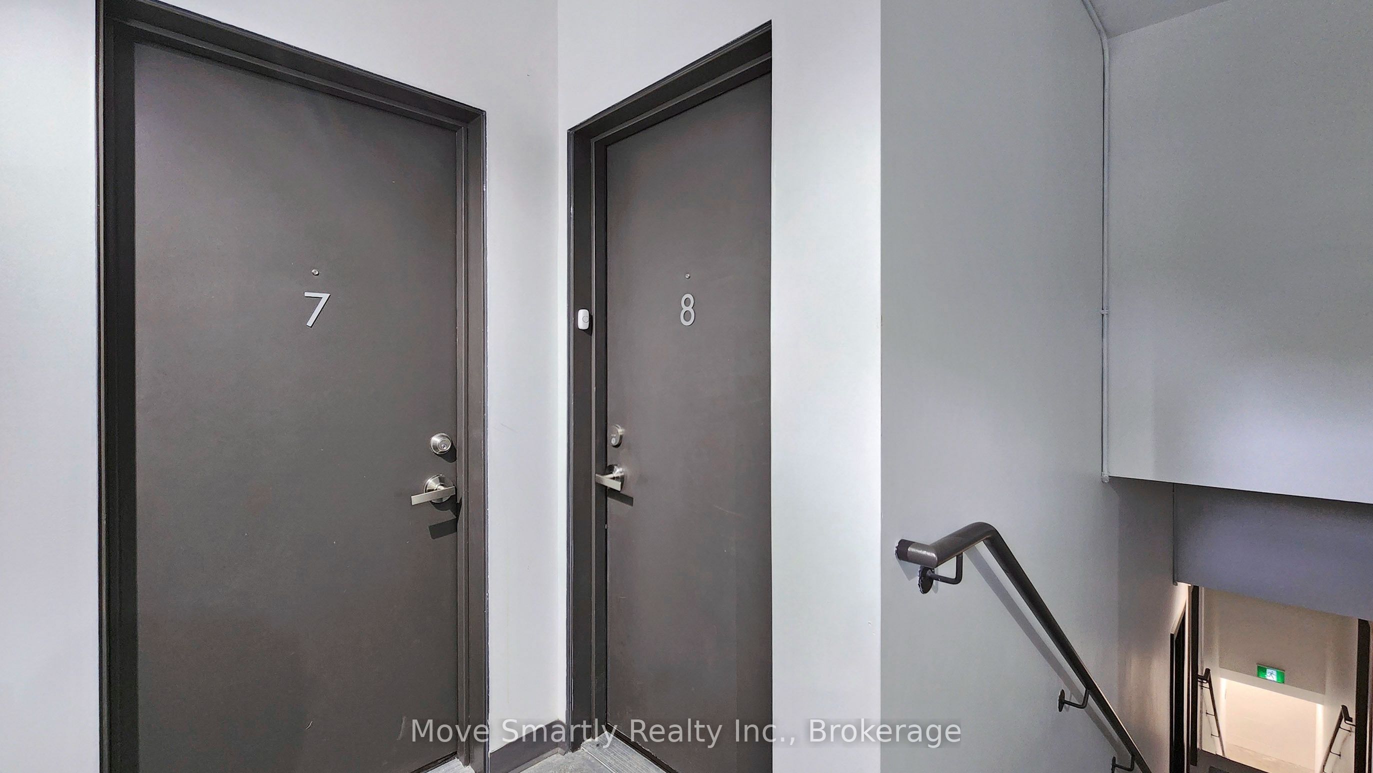 Unit 8 - 10 Marquette Avenue, North York 4