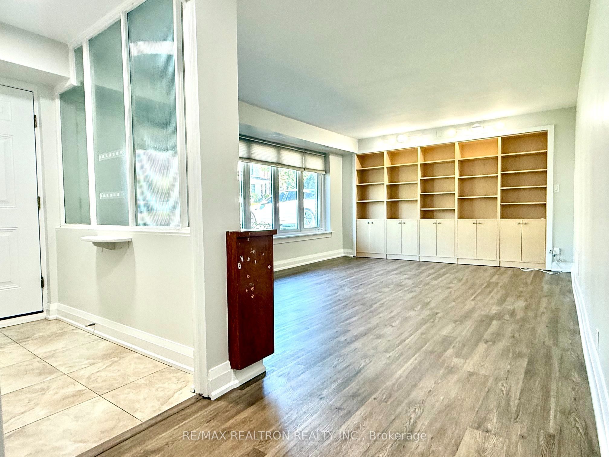 447 Glengrove Avenue W, Toronto 2