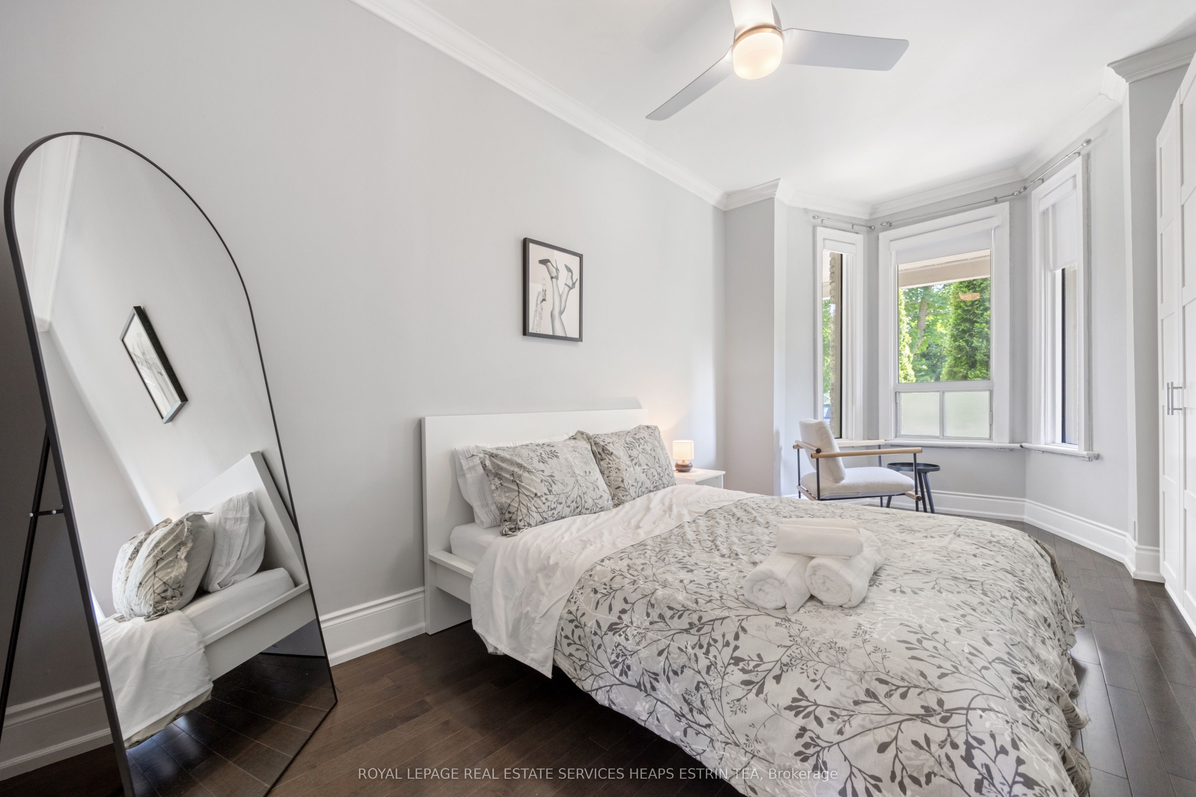 Unit Main - 124 Argyle Street, Toronto 5