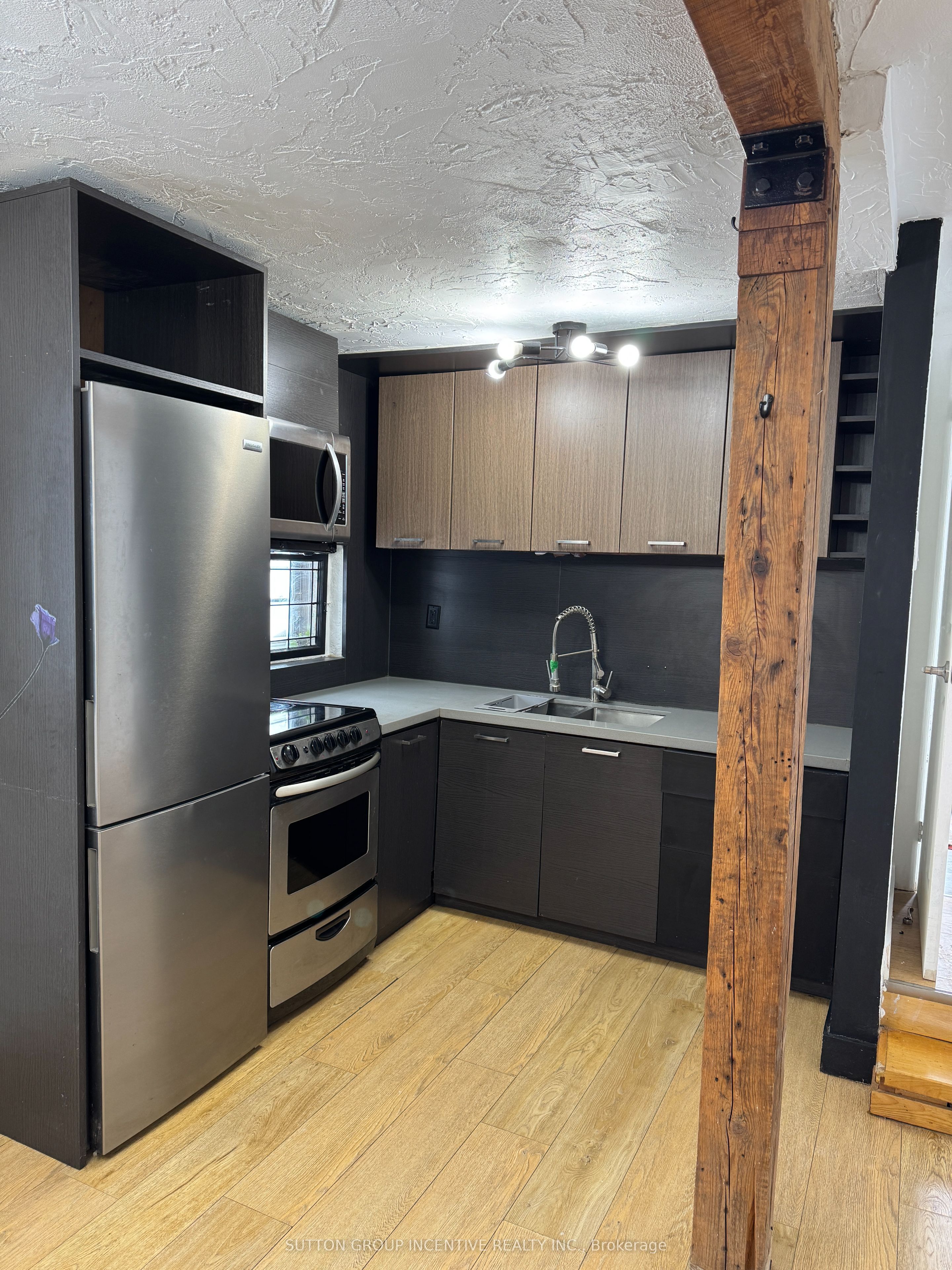 Unit Lower 2 - 233 Ellerslie Avenue, North York 3