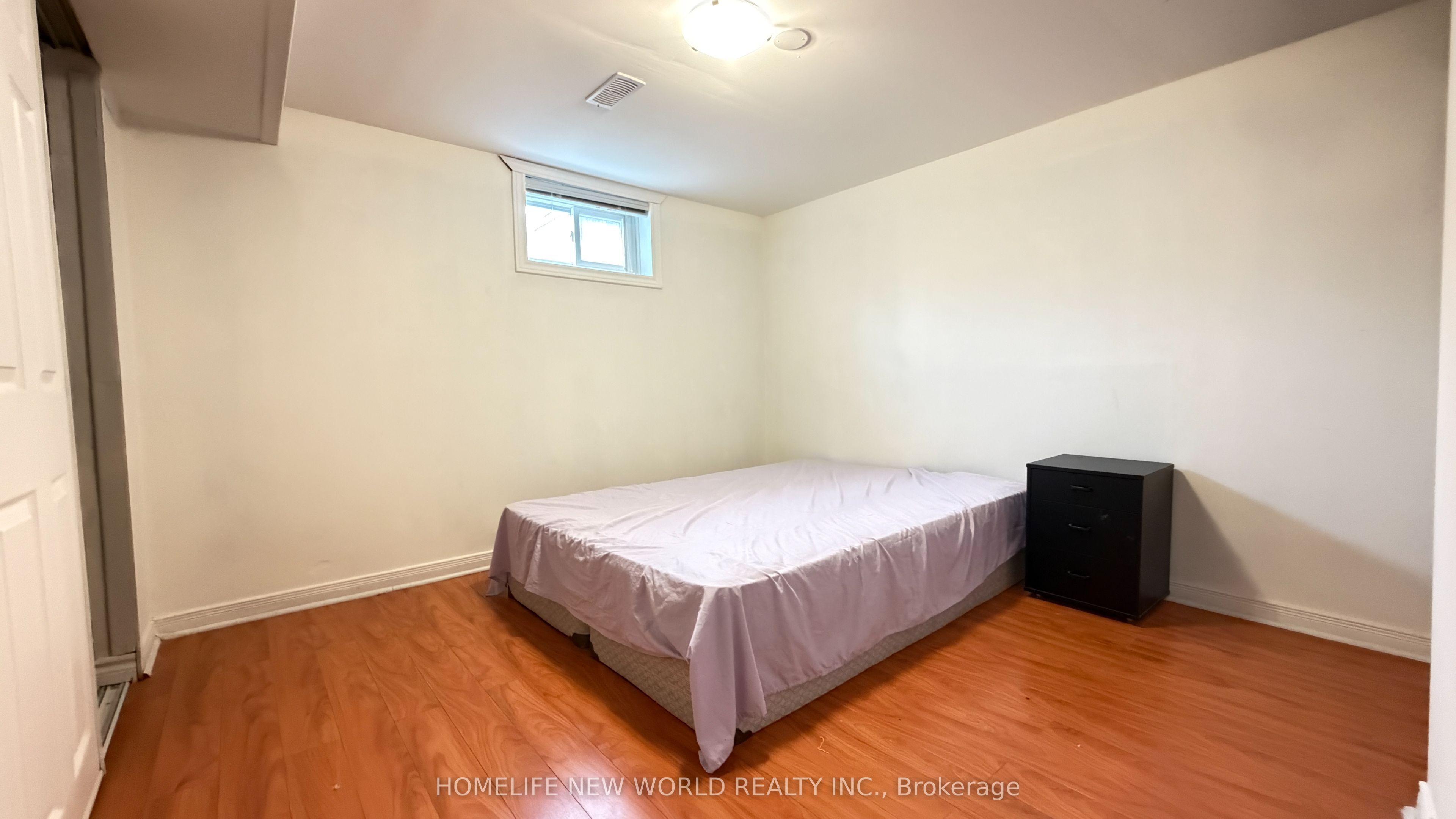 Unit Basement - 120 Hollyberry Trail, North York 5