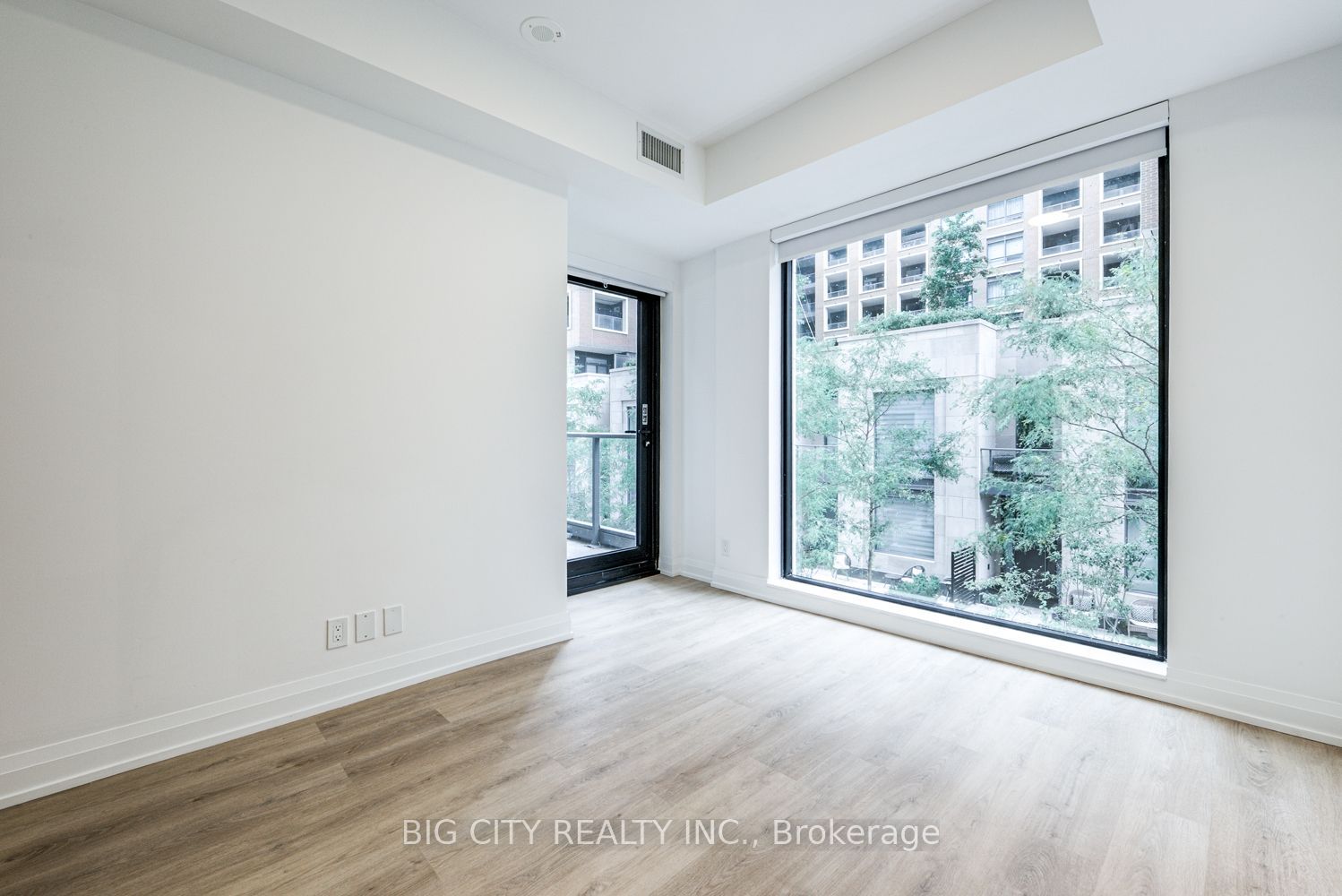 Unit M05 - 36 Brentcliffe Road, Toronto 2