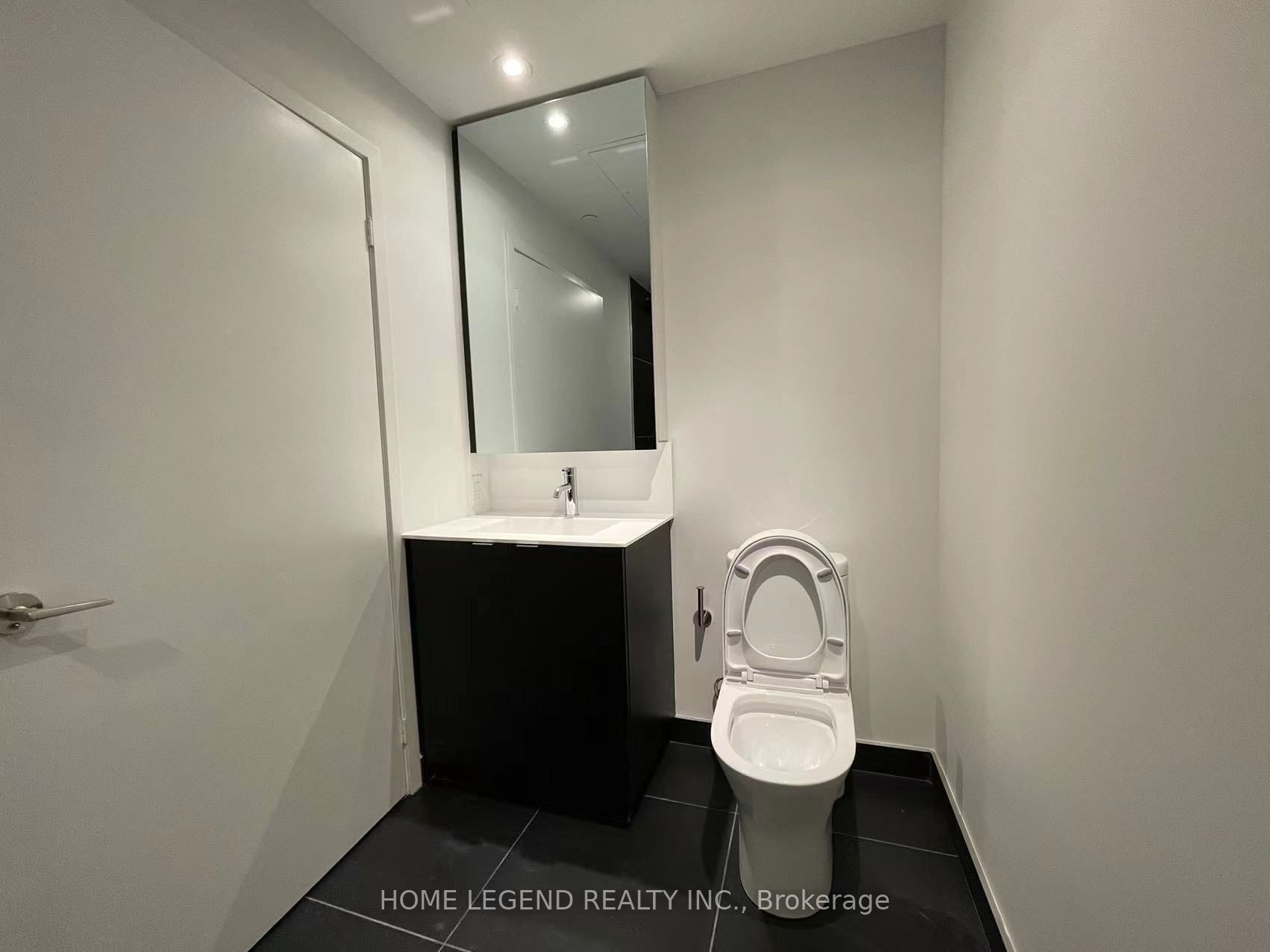 Unit 715 - 20 Edward Street, Toronto 5