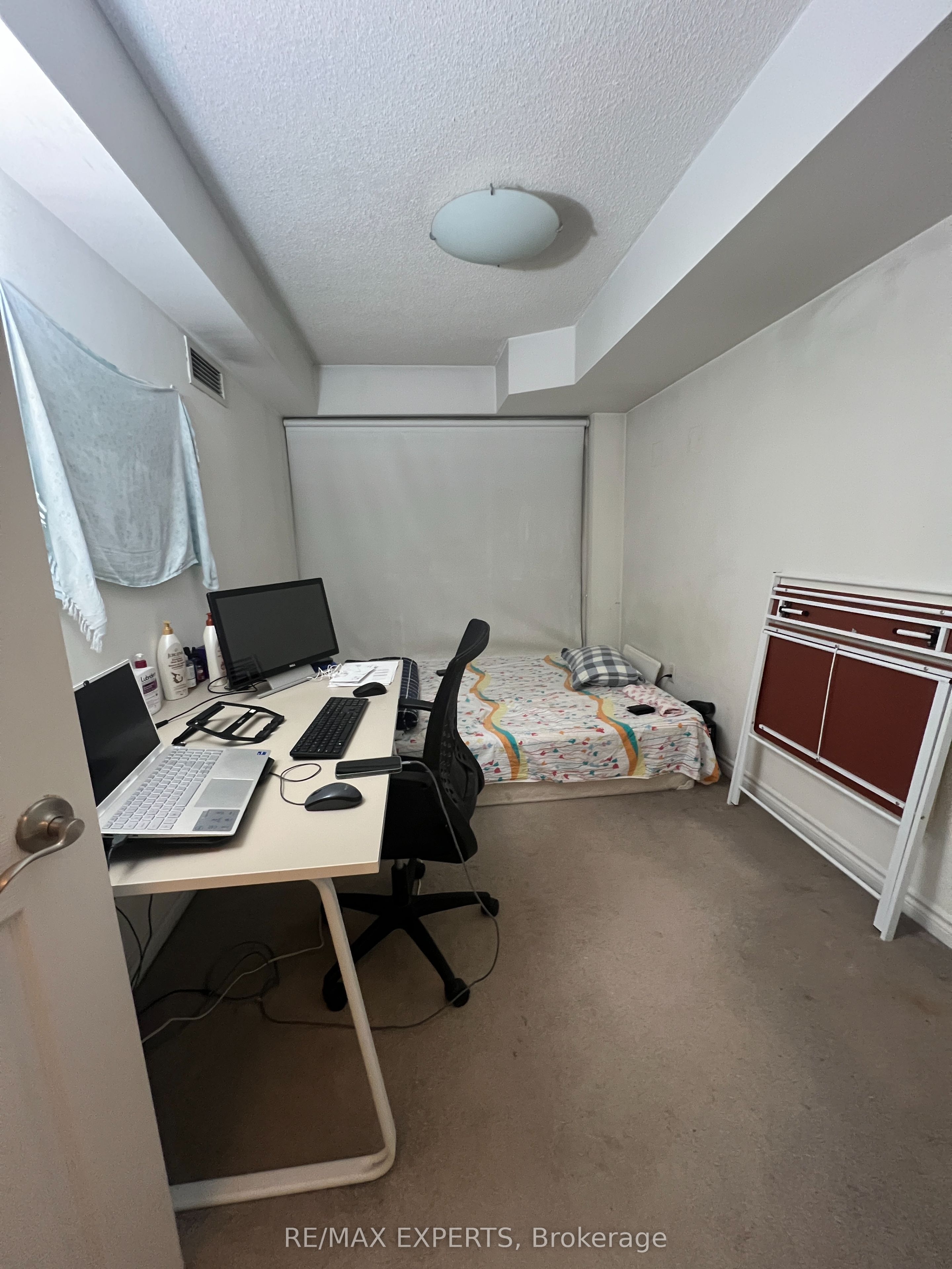 Unit 1428 - 250 Wellington Street, Toronto 4