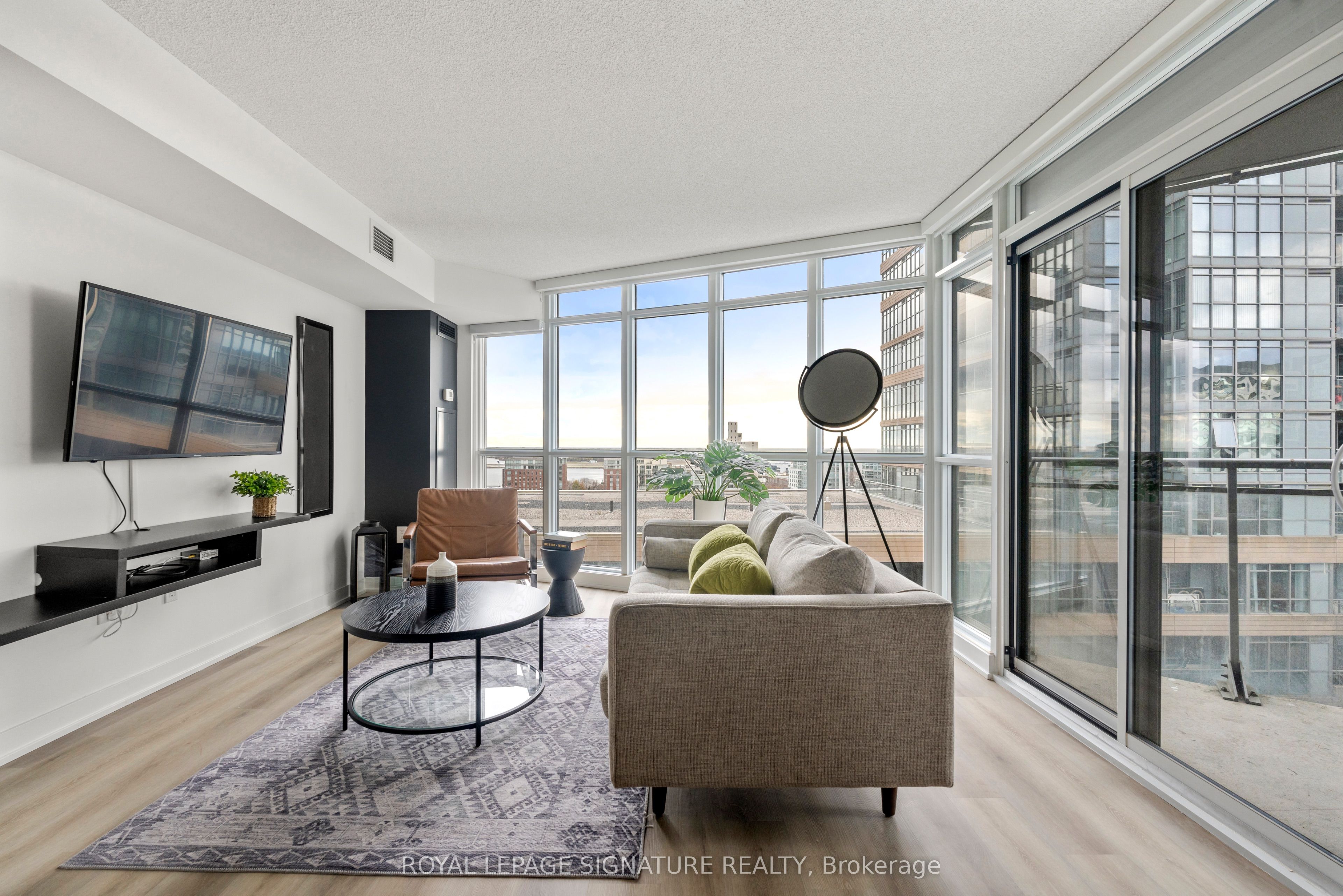 Unit 1209 - 21 Iceboat Terrace, Toronto 3