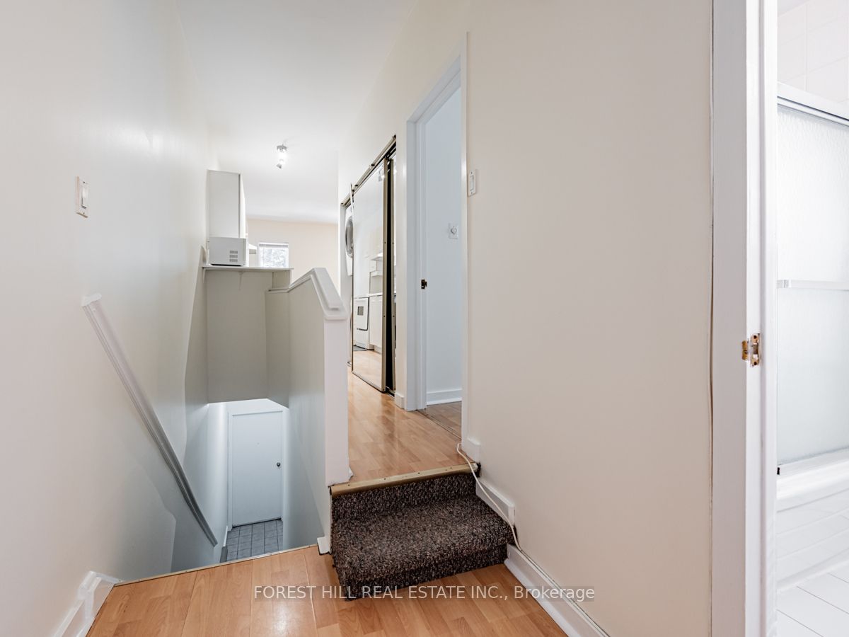 Unit Upper - 70 Macpherson Avenue, Toronto 4