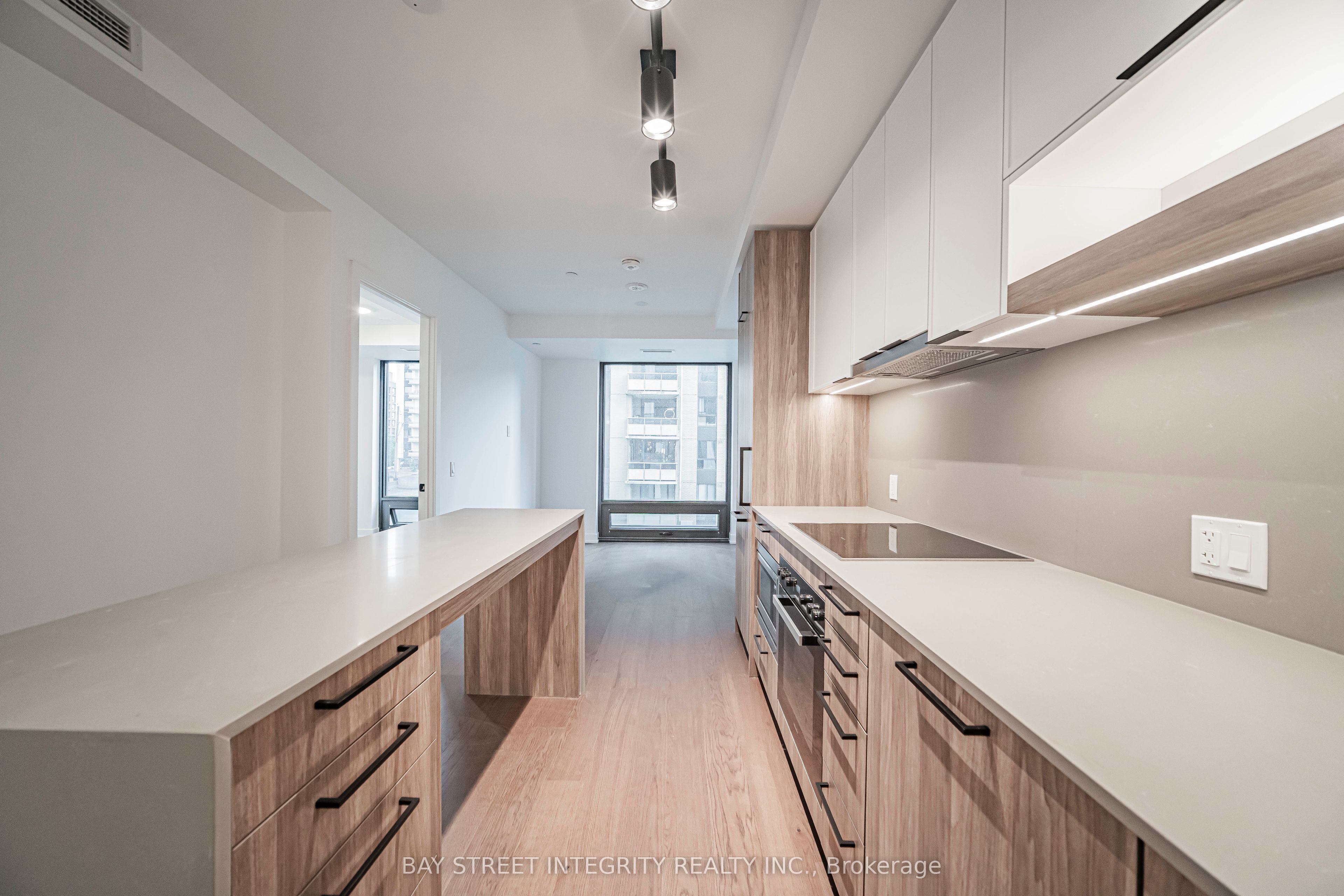 Unit 702 - 91 Montclair Avenue, Toronto 5