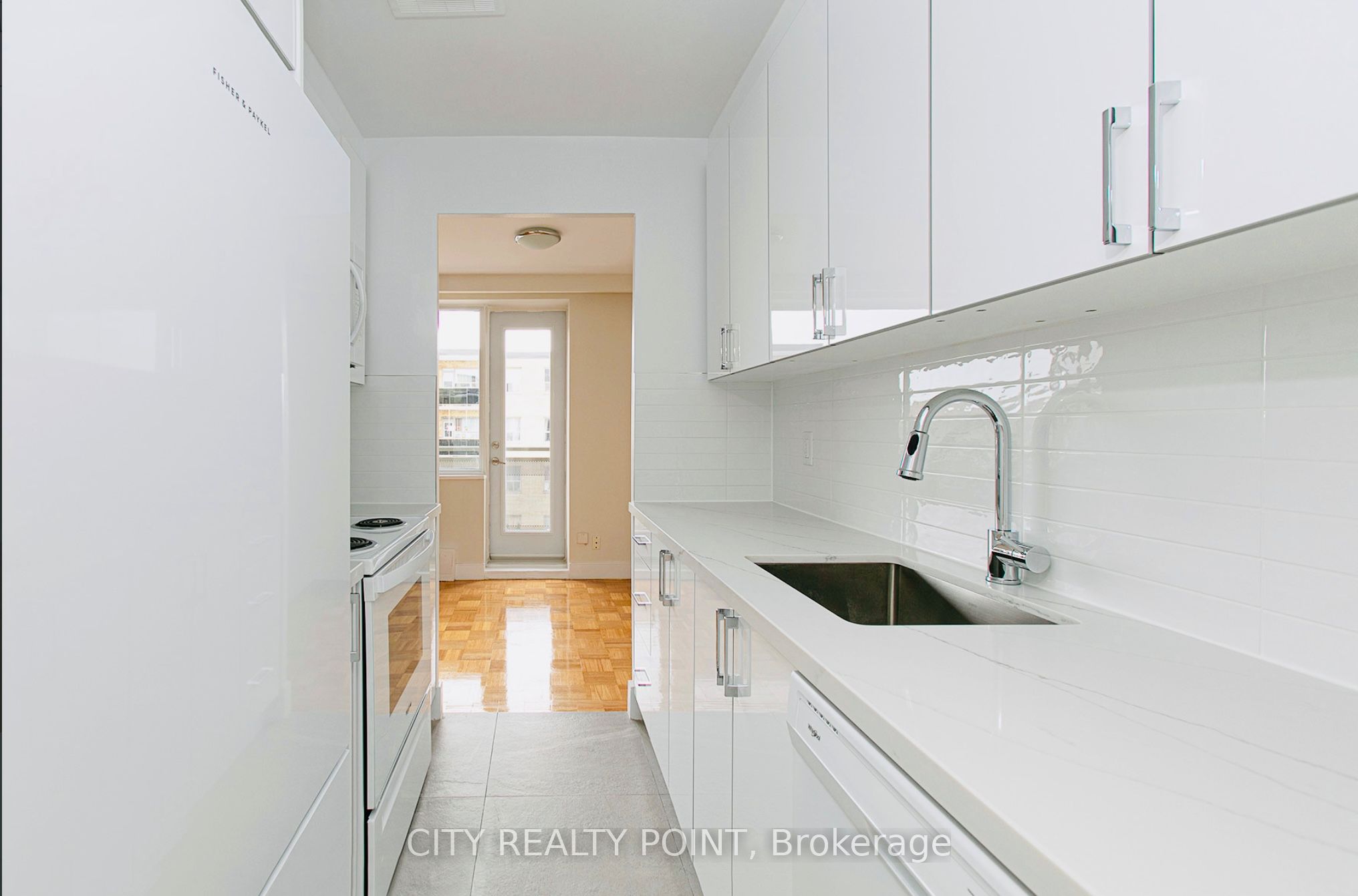 Unit 604 - 2 Grandstand Place, Toronto 2