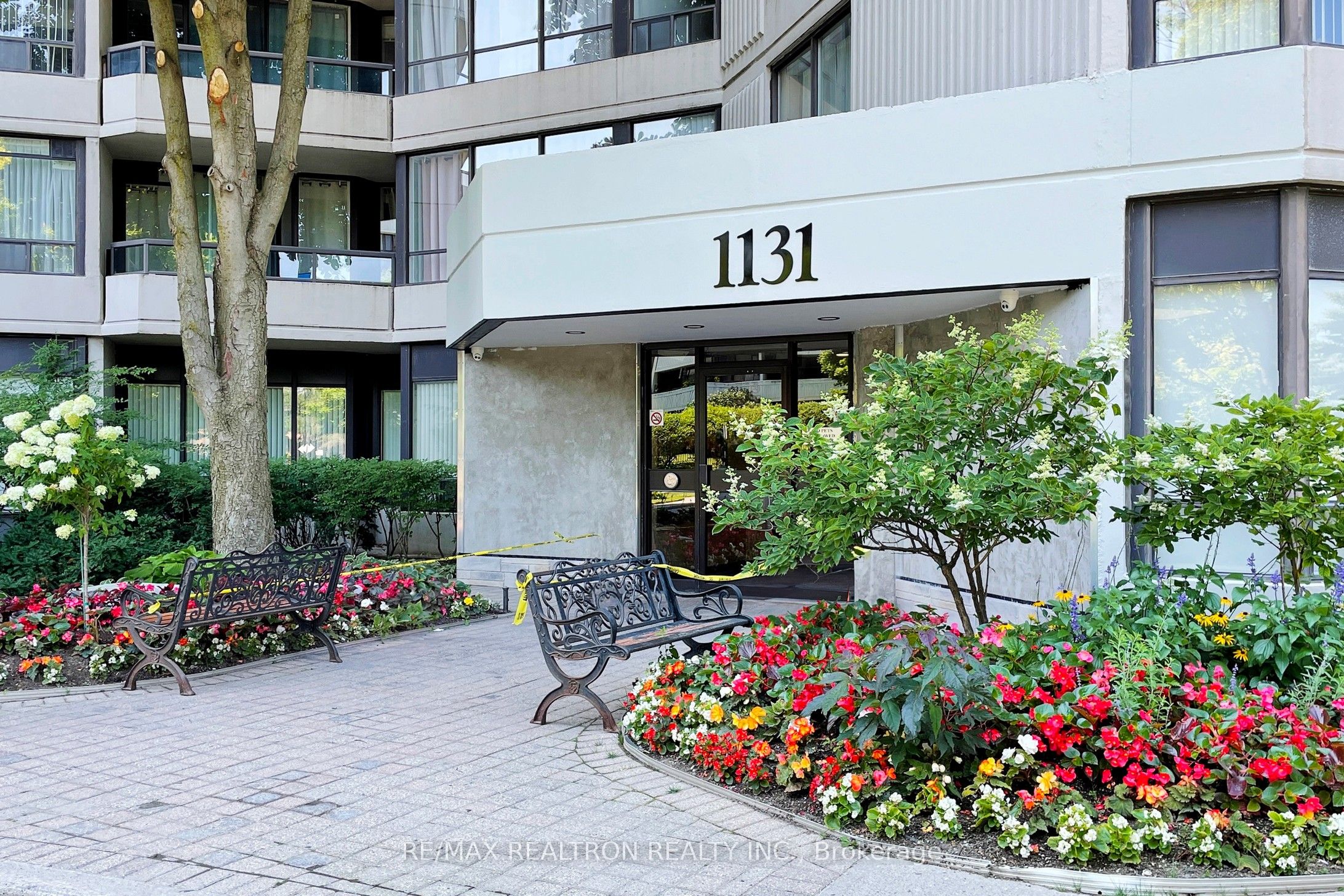 Unit 407 - 1131 Steeles Avenue W, North York 2