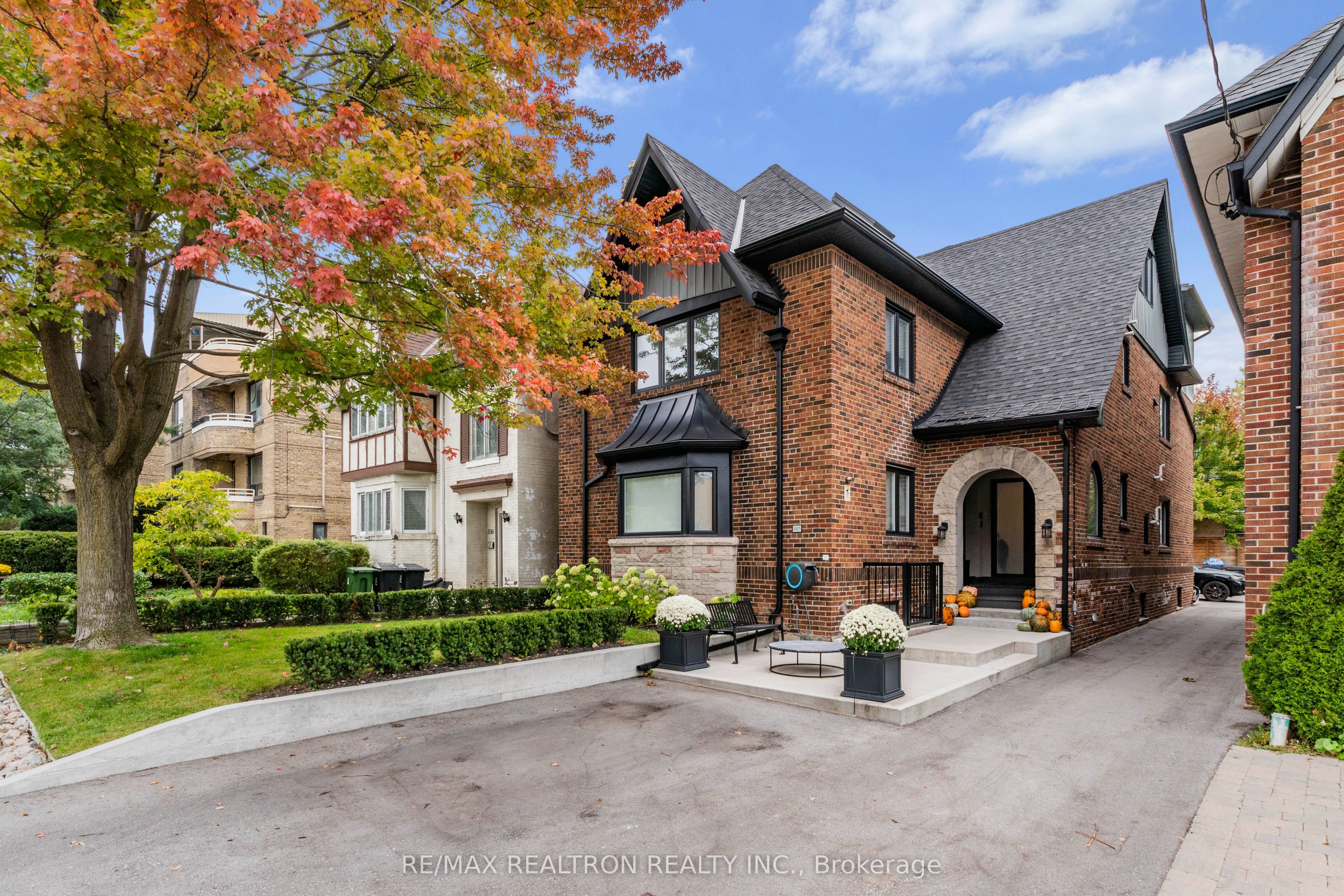 Unit Unit 3 - 887 Avenue Road, Toronto 2