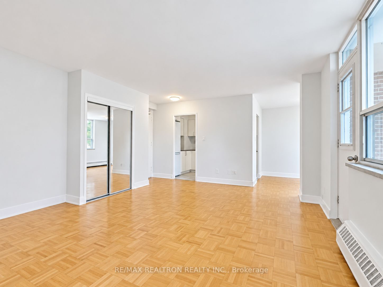 Unit 206 - 490 Eglinton Avenue E, Toronto 2
