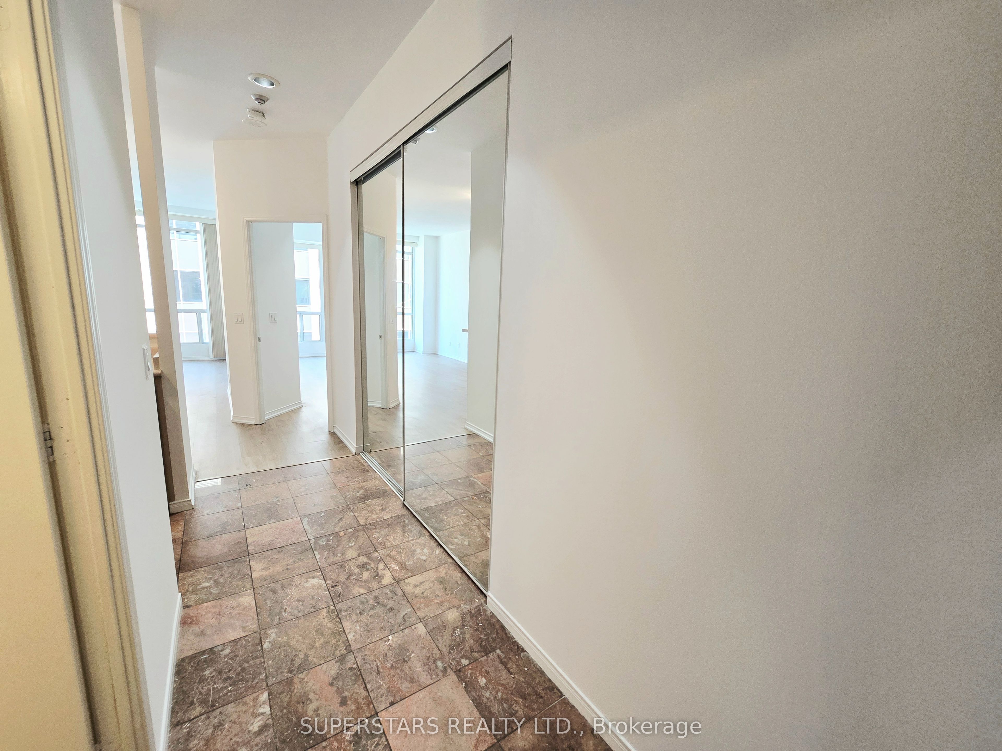 Unit 1712 - 7 King Street E, Toronto 5