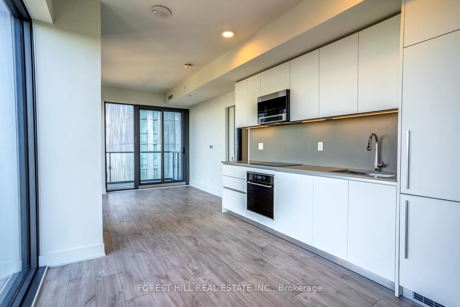 Unit 4002 - 8 Cumberland Street, Toronto 4