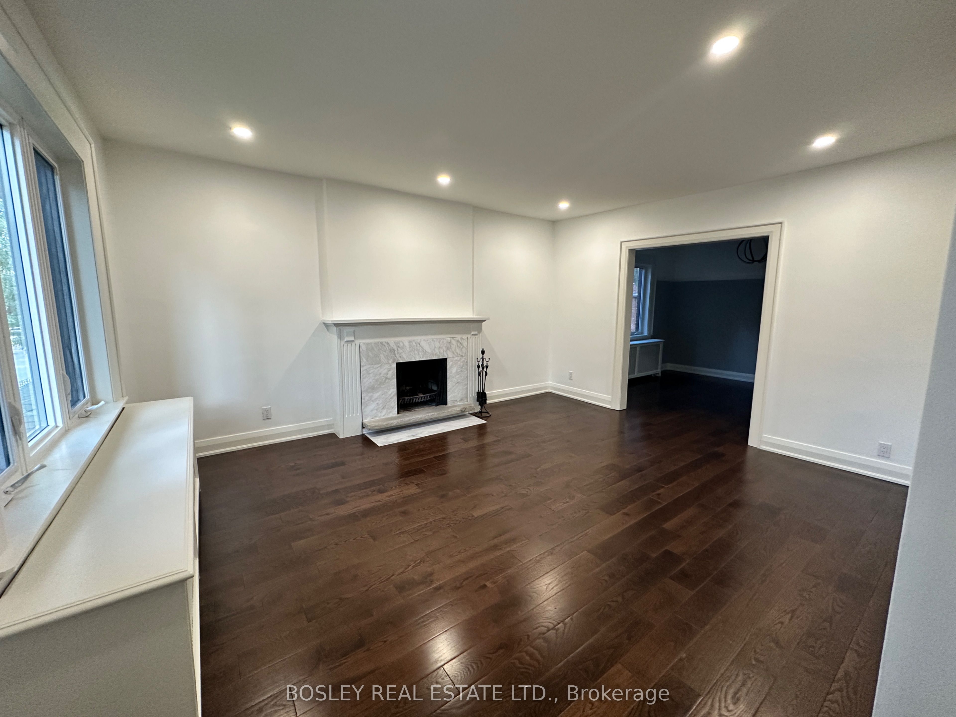 Unit 2 - 229 Manor Road E, Toronto 4