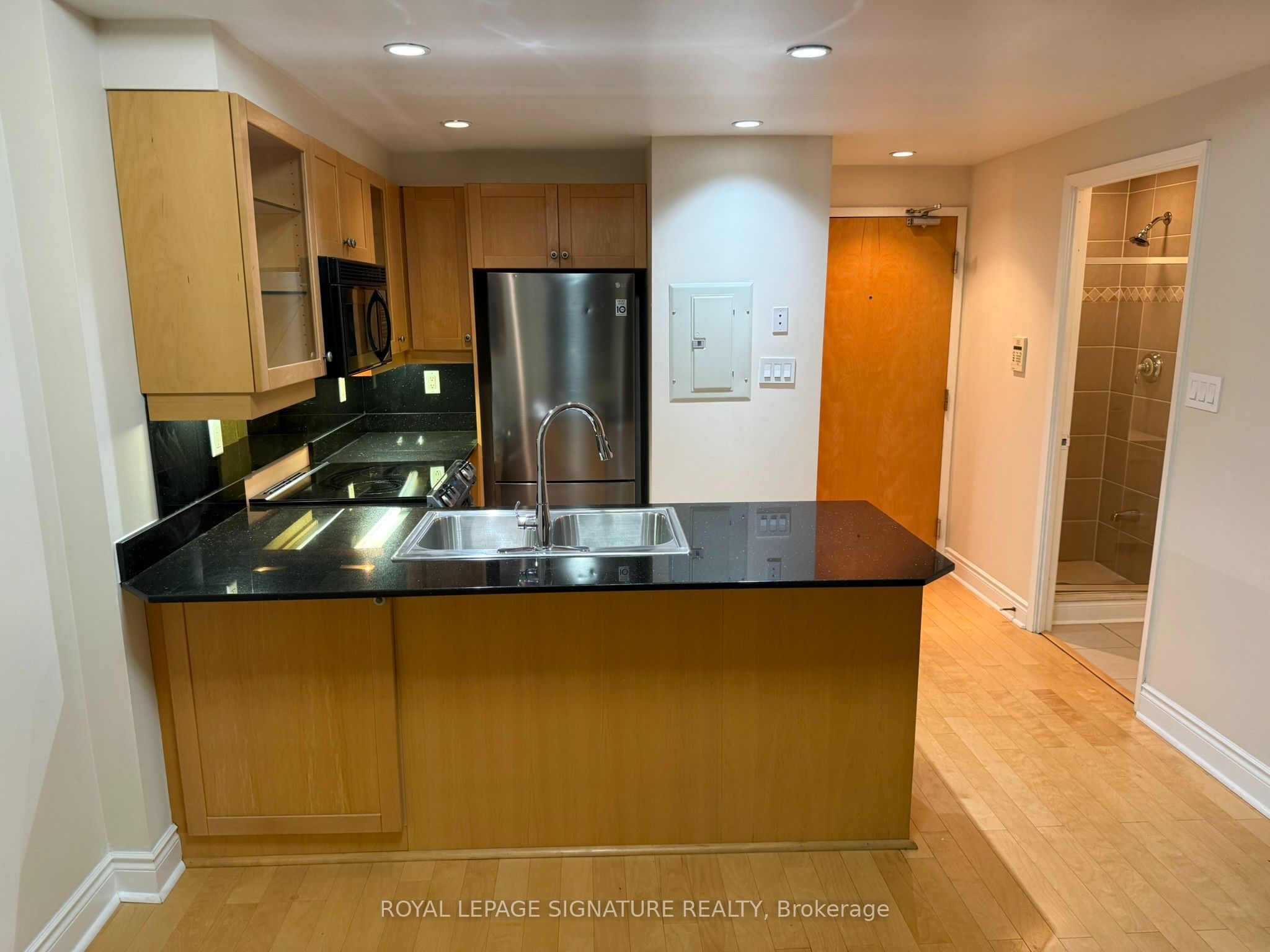 Unit 1705 - 80 Cumberland Street, Toronto 2