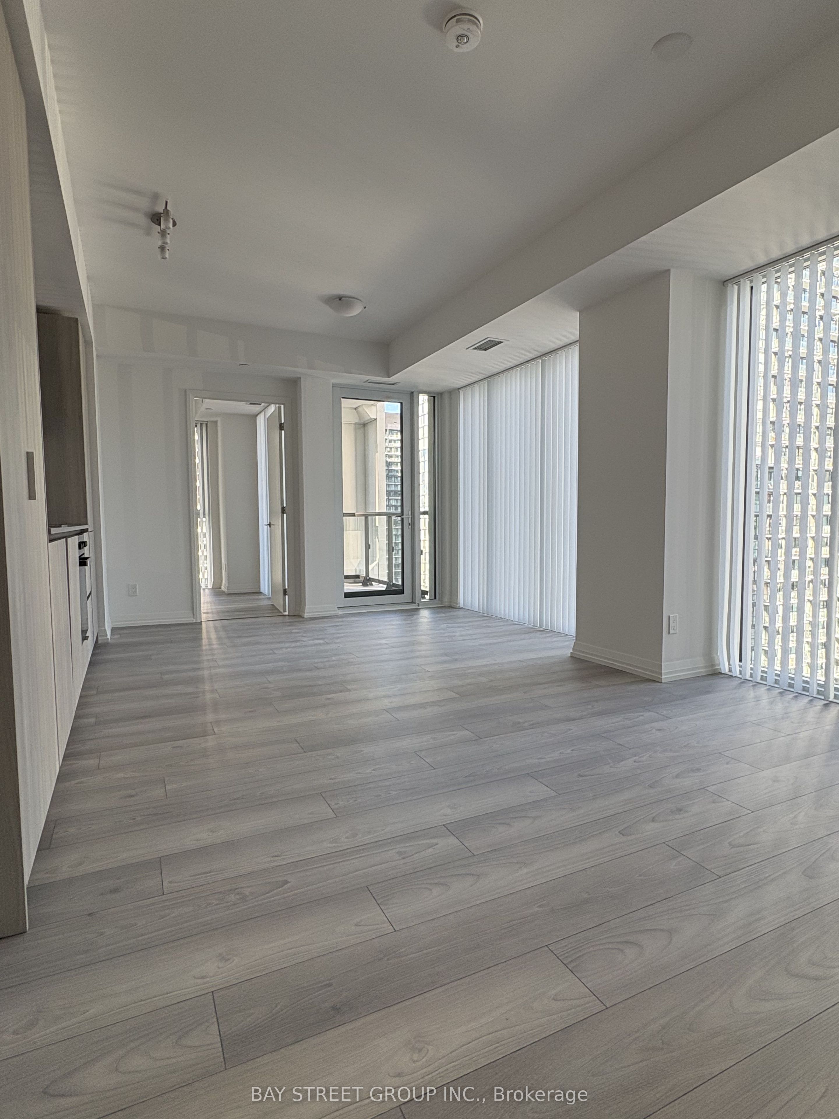 Unit 2806 - 400 King Street W, Toronto 5