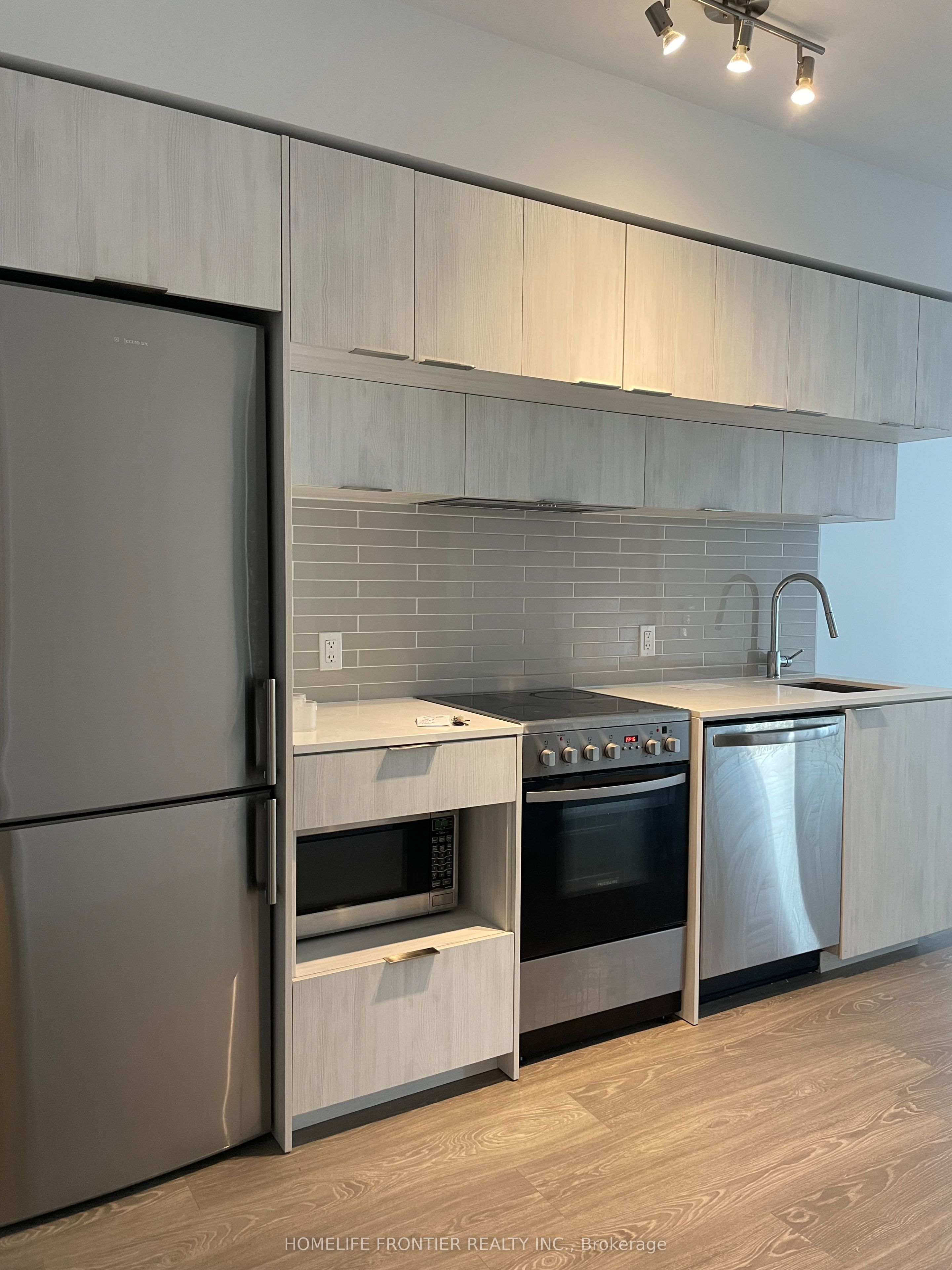 Unit 3212 - 181 Dundas Street E, Toronto 3