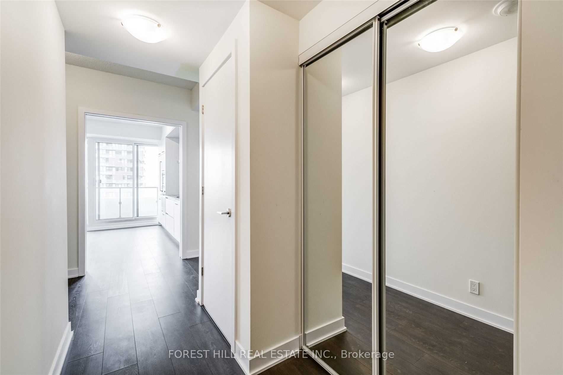 Unit 4201 - 2221 Yonge Street, Toronto 4