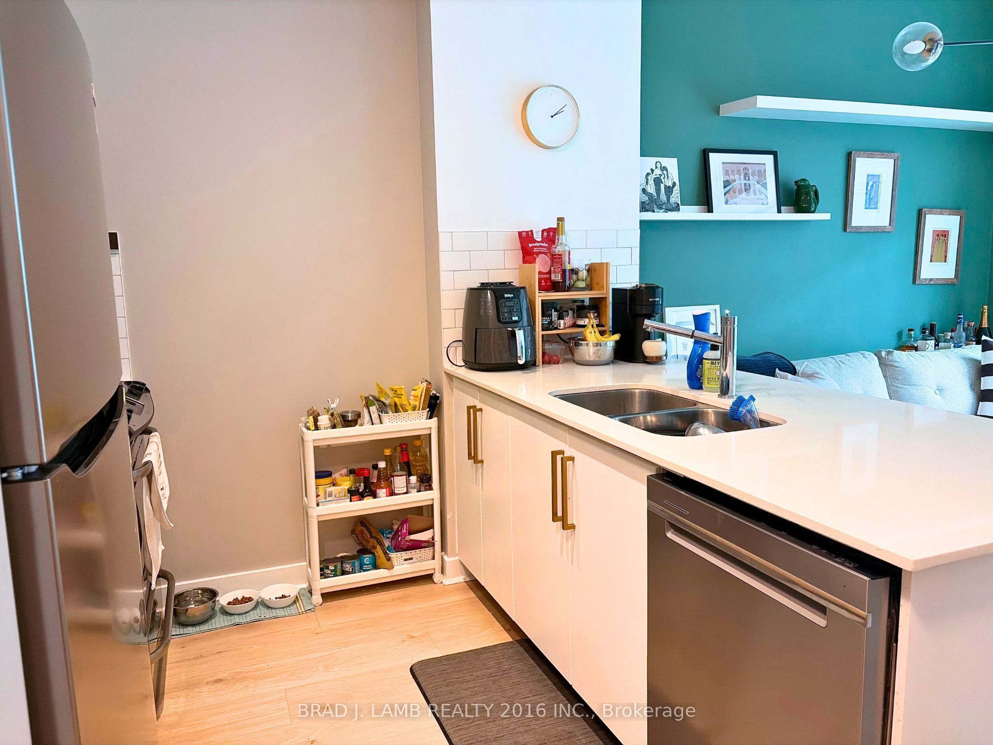 Unit 603 - 1171 Queen Street W, Toronto 5