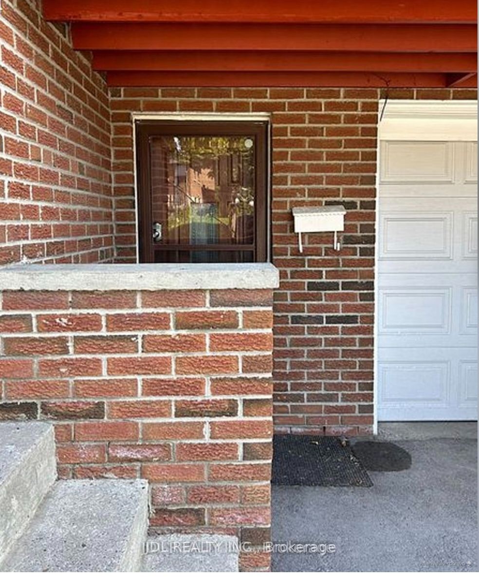 Unit One Bedroom bsmt - 13 Pawnee Ave Avenue, North York 4