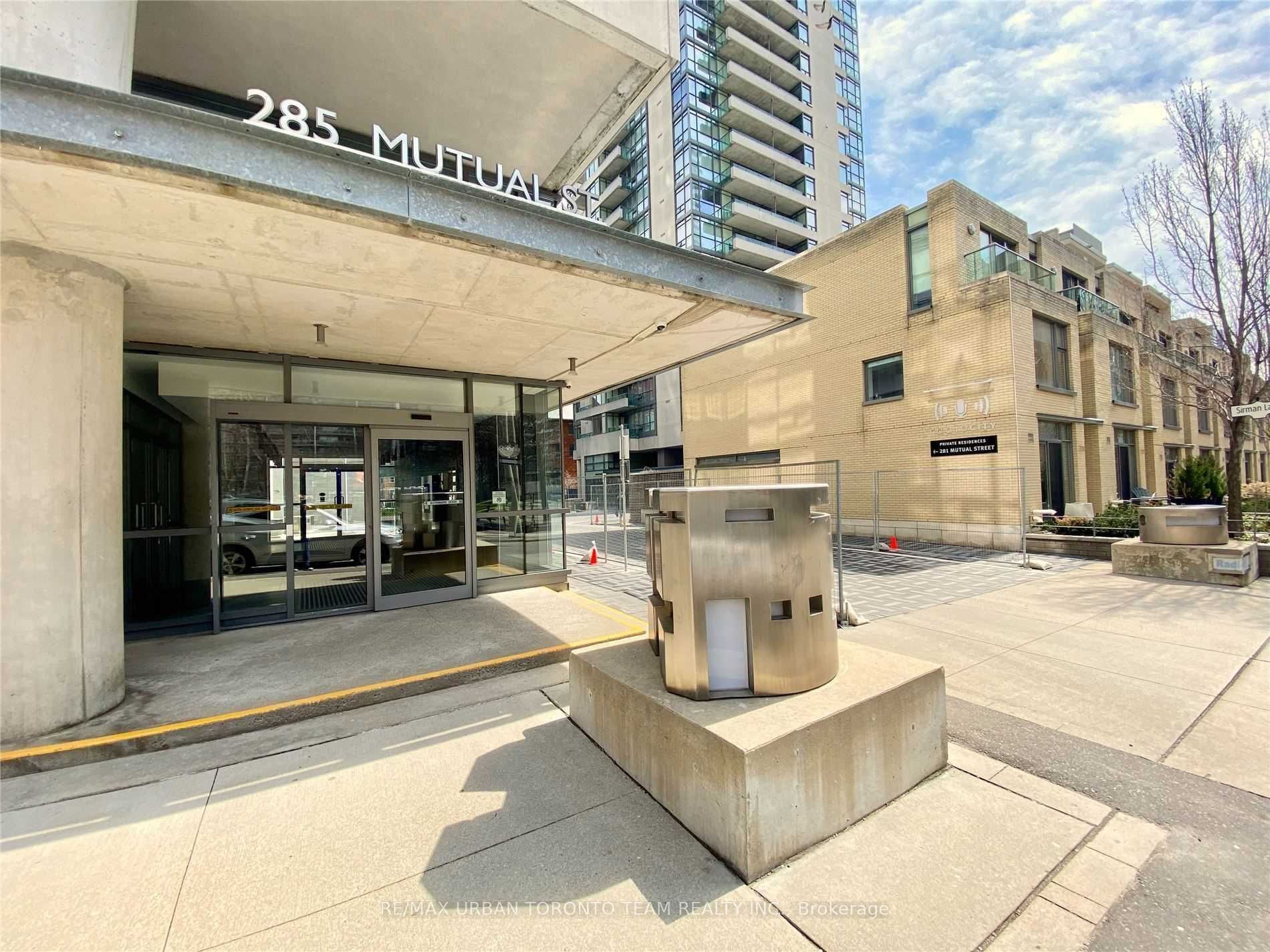 Unit 1703 - 285 Mutual Street, Toronto 3