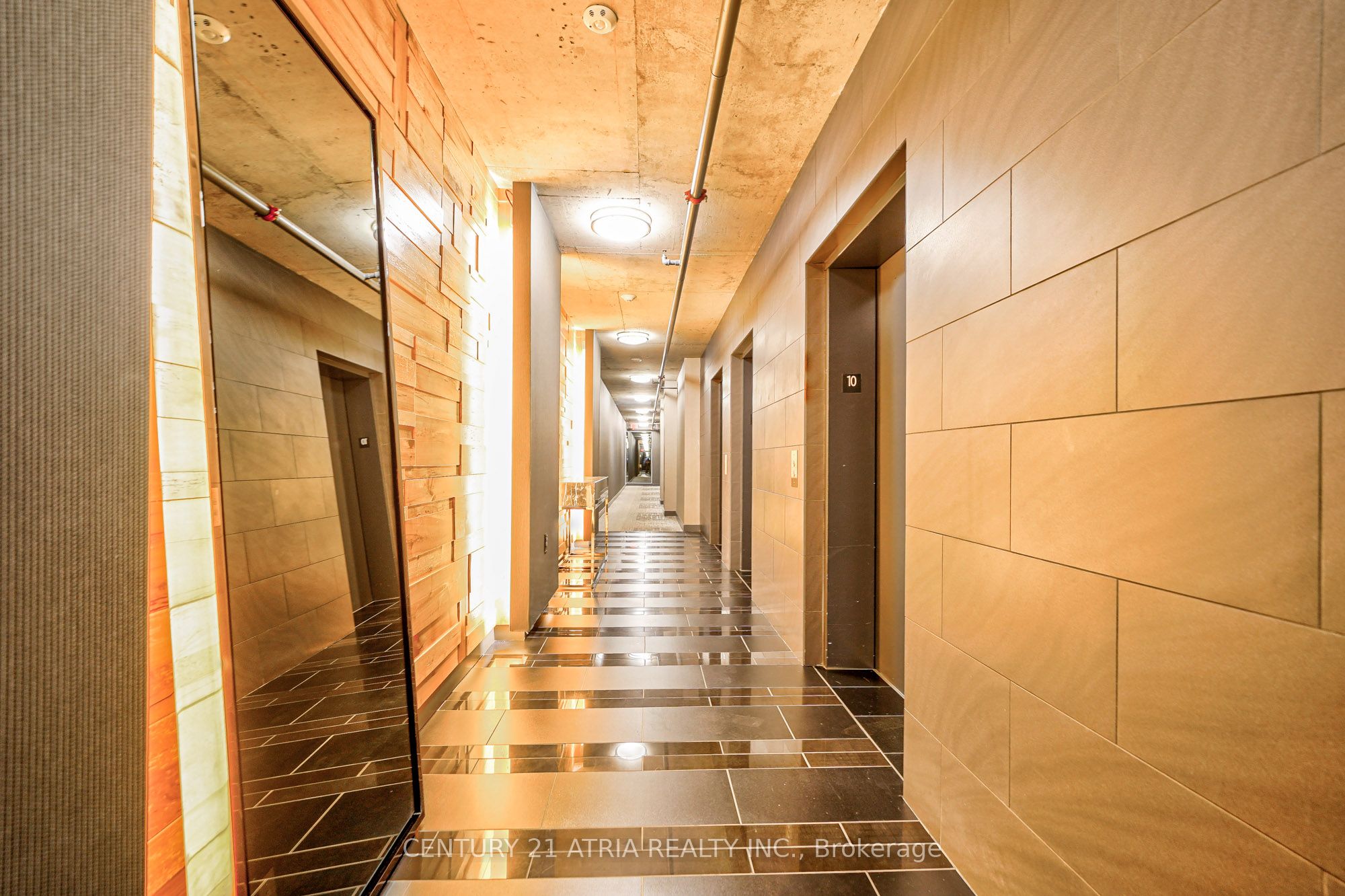 Unit 1003 - 210 Simcoe Street, Toronto 5