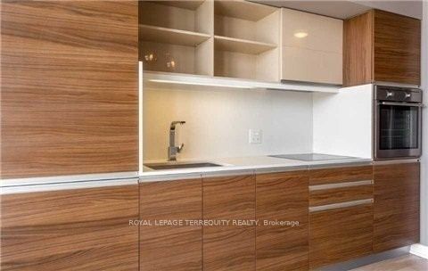 Unit 509 - 8 Gladstone Avenue, Toronto 5