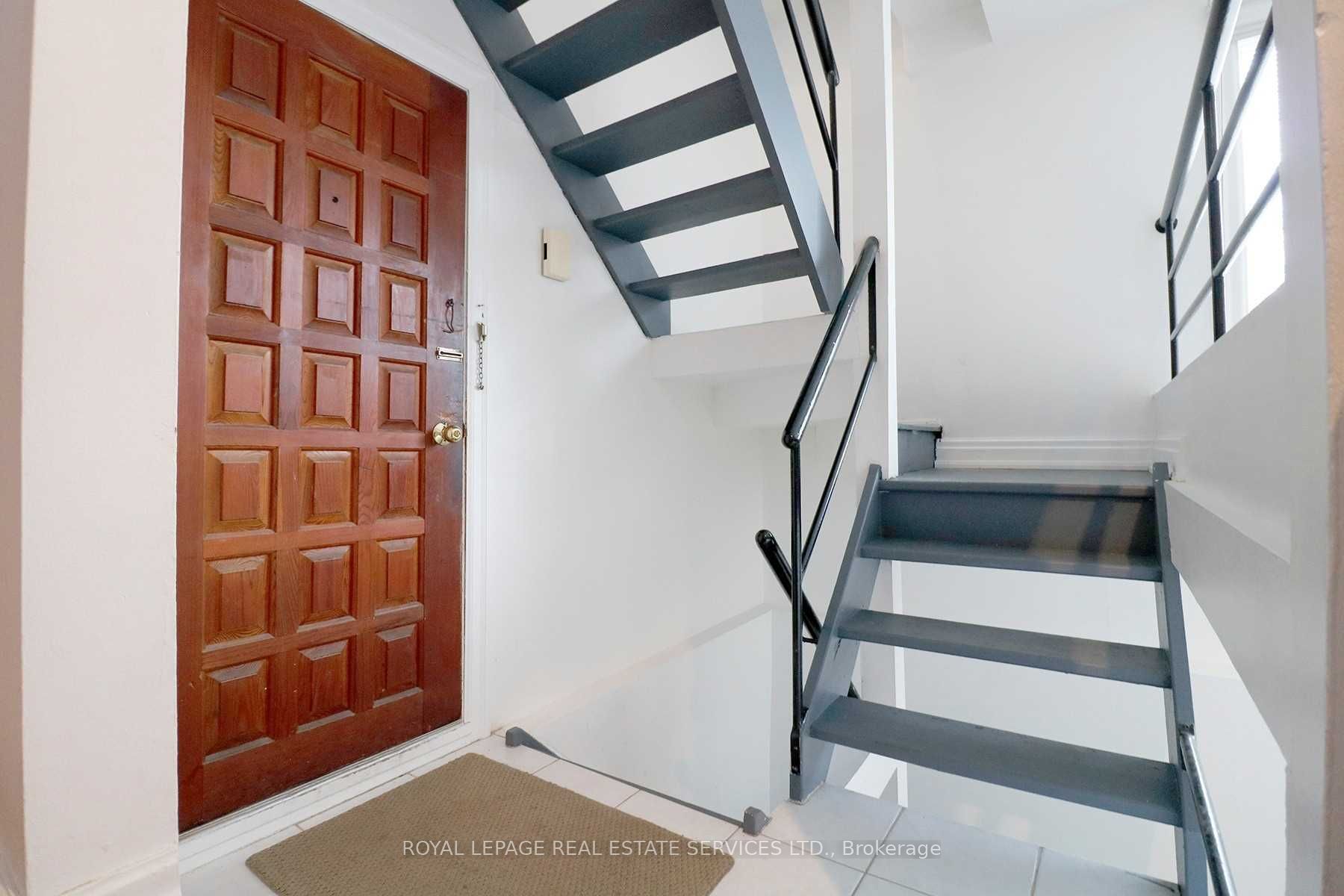 Unit 2 - 390 Huron Street, Toronto 2