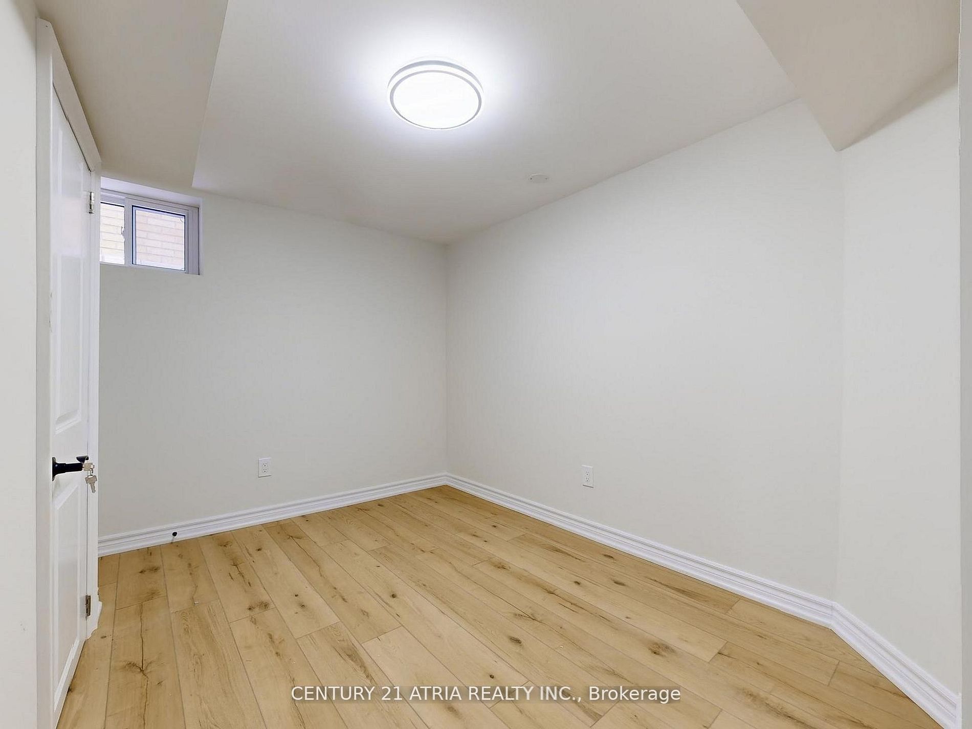 Unit Lower B - 57 Saddle Ridge Drive, North York 5