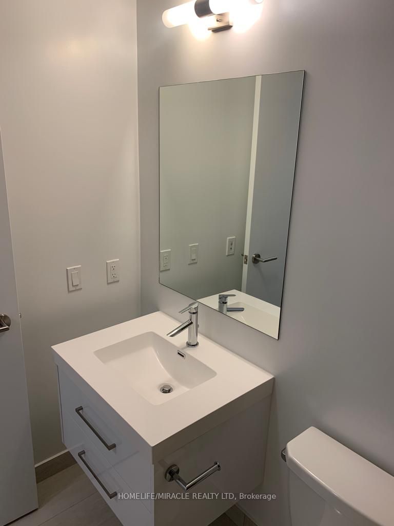 Unit 2807 - 403 Church Street, Toronto 5