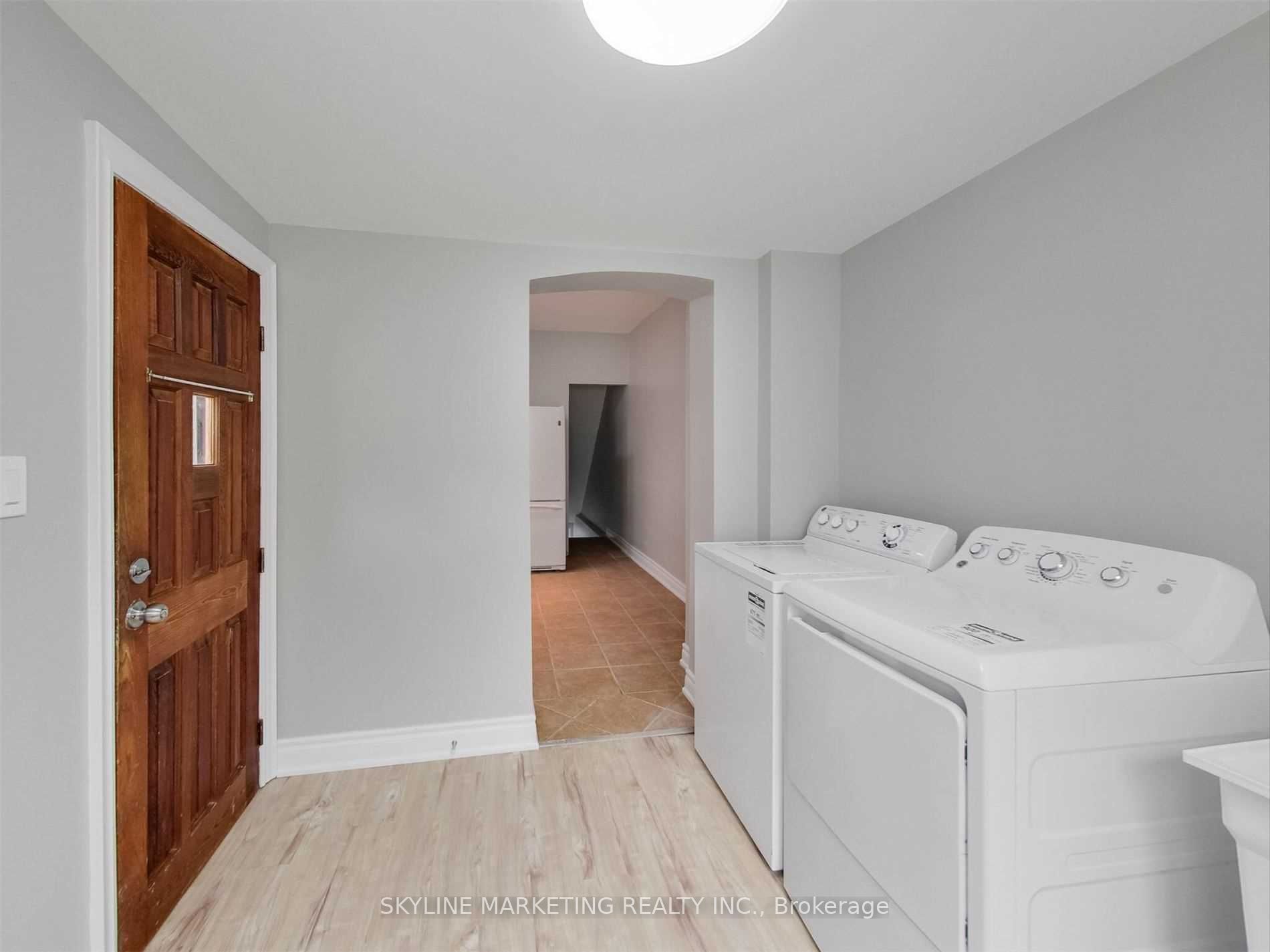 Unit Lower - 596 Dufferin Street, Toronto 3