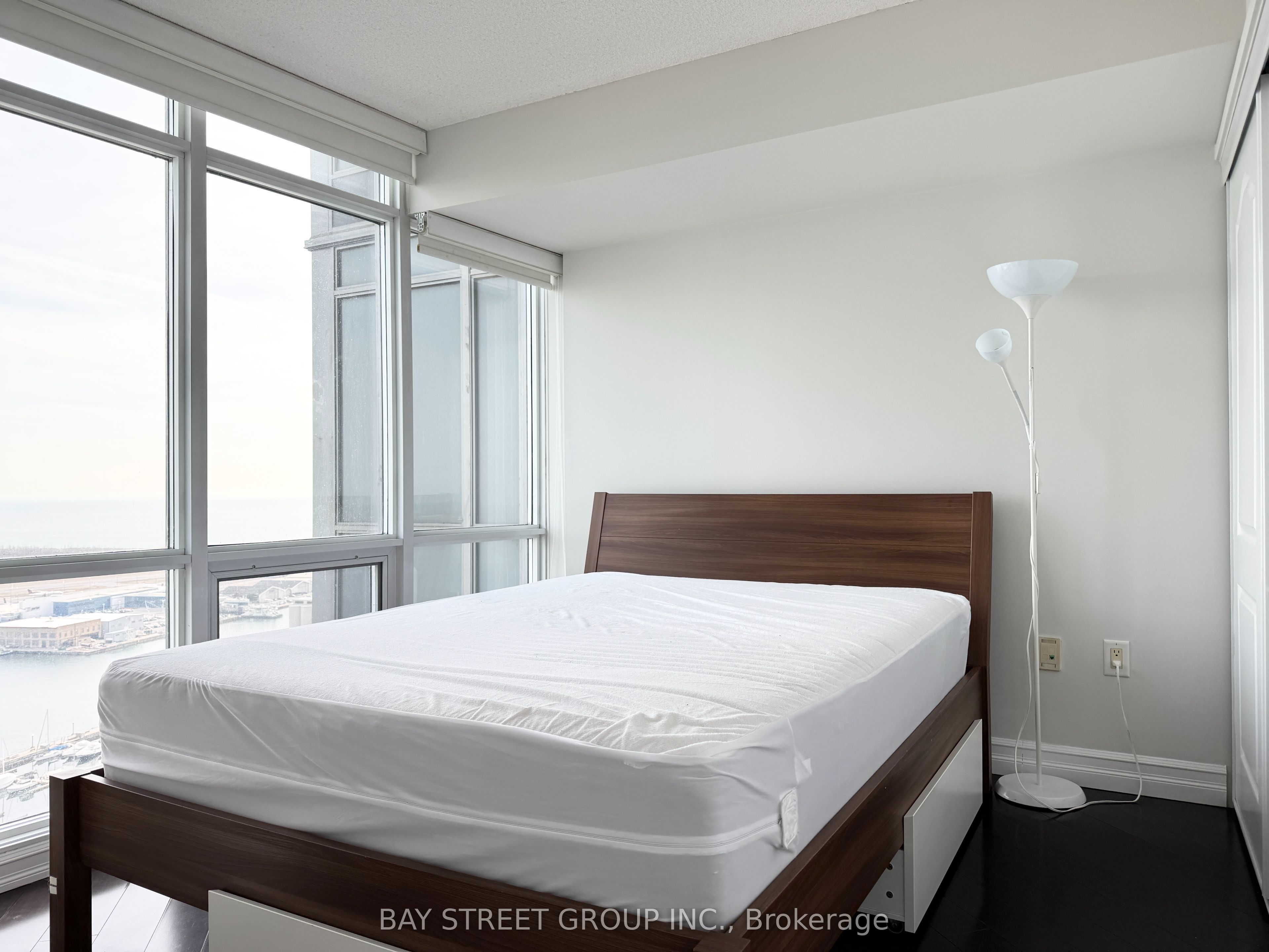 Unit 3912 - 11 Brunel Court, Toronto 3