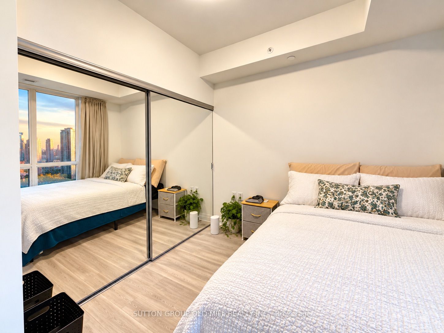 Unit 1403 - 15 Richardson Street, Toronto 4