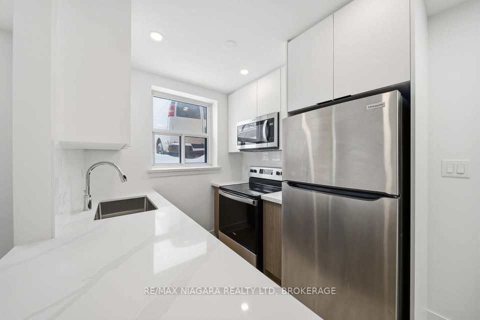 Unit Unit A - 993 O'connor Drive, Toronto 5