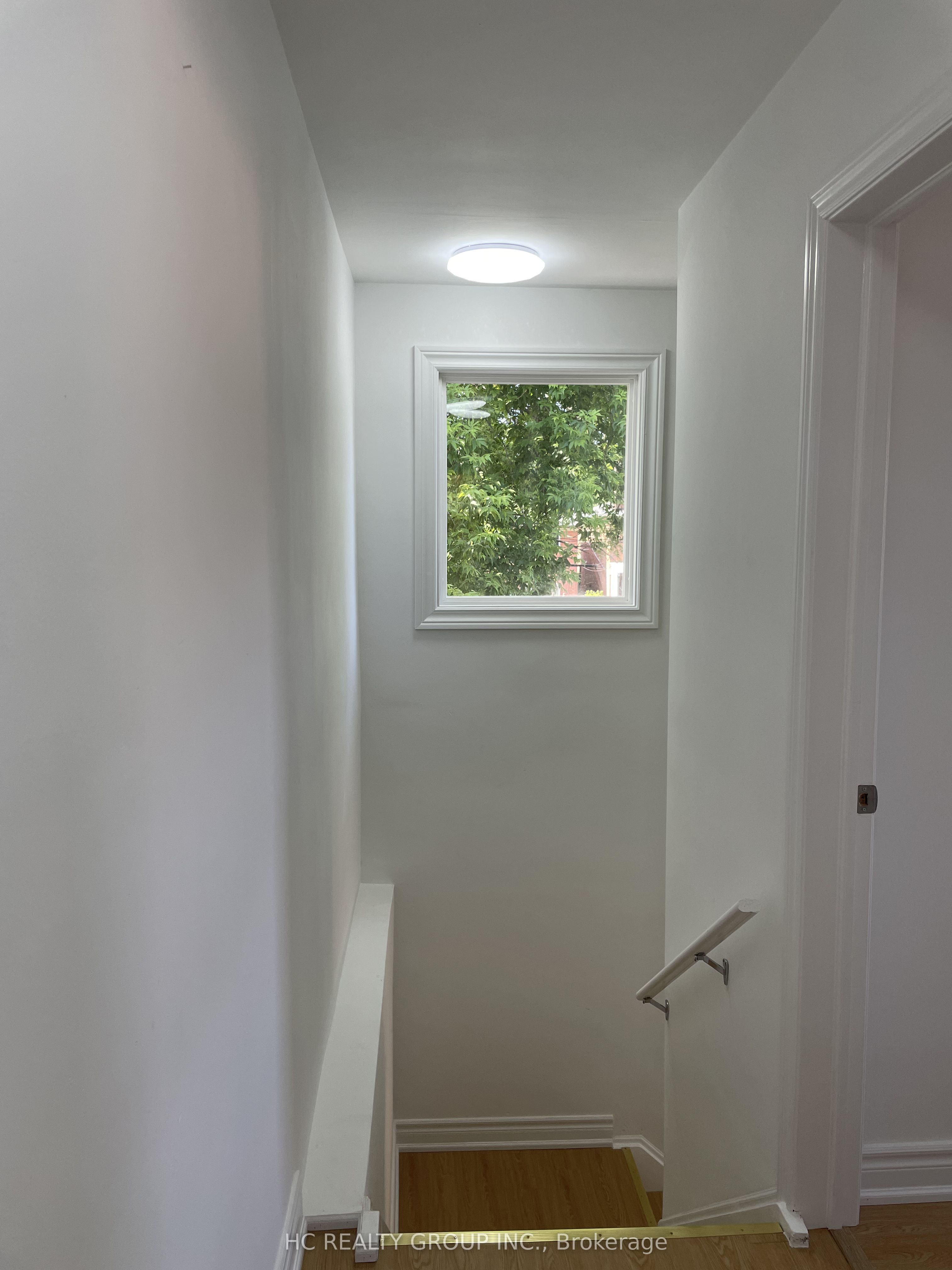 Unit Upper - 48 Torrens Avenue, Toronto 5