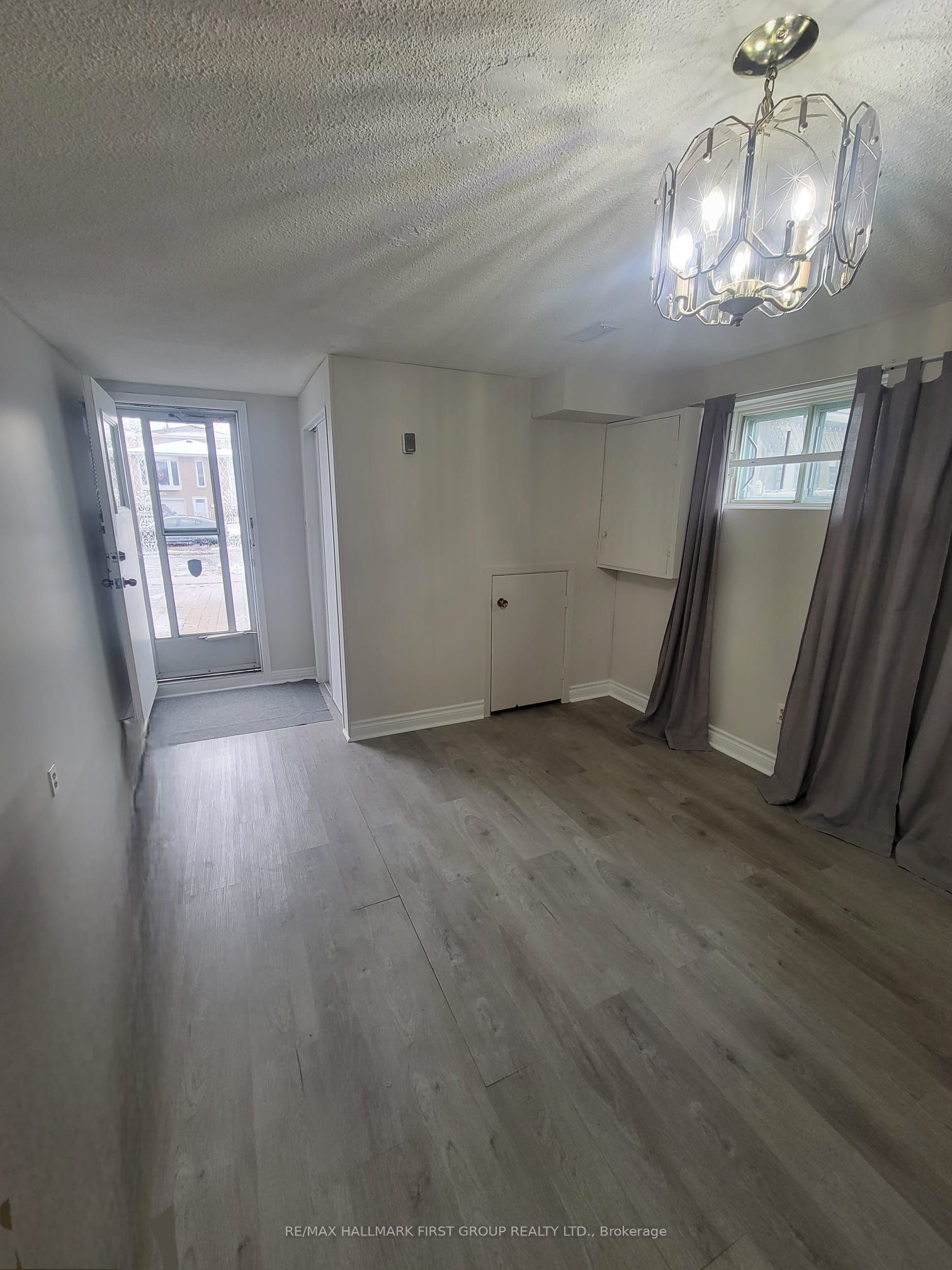 Unit Unit A - 1903 Rosefield Road, Pickering 1