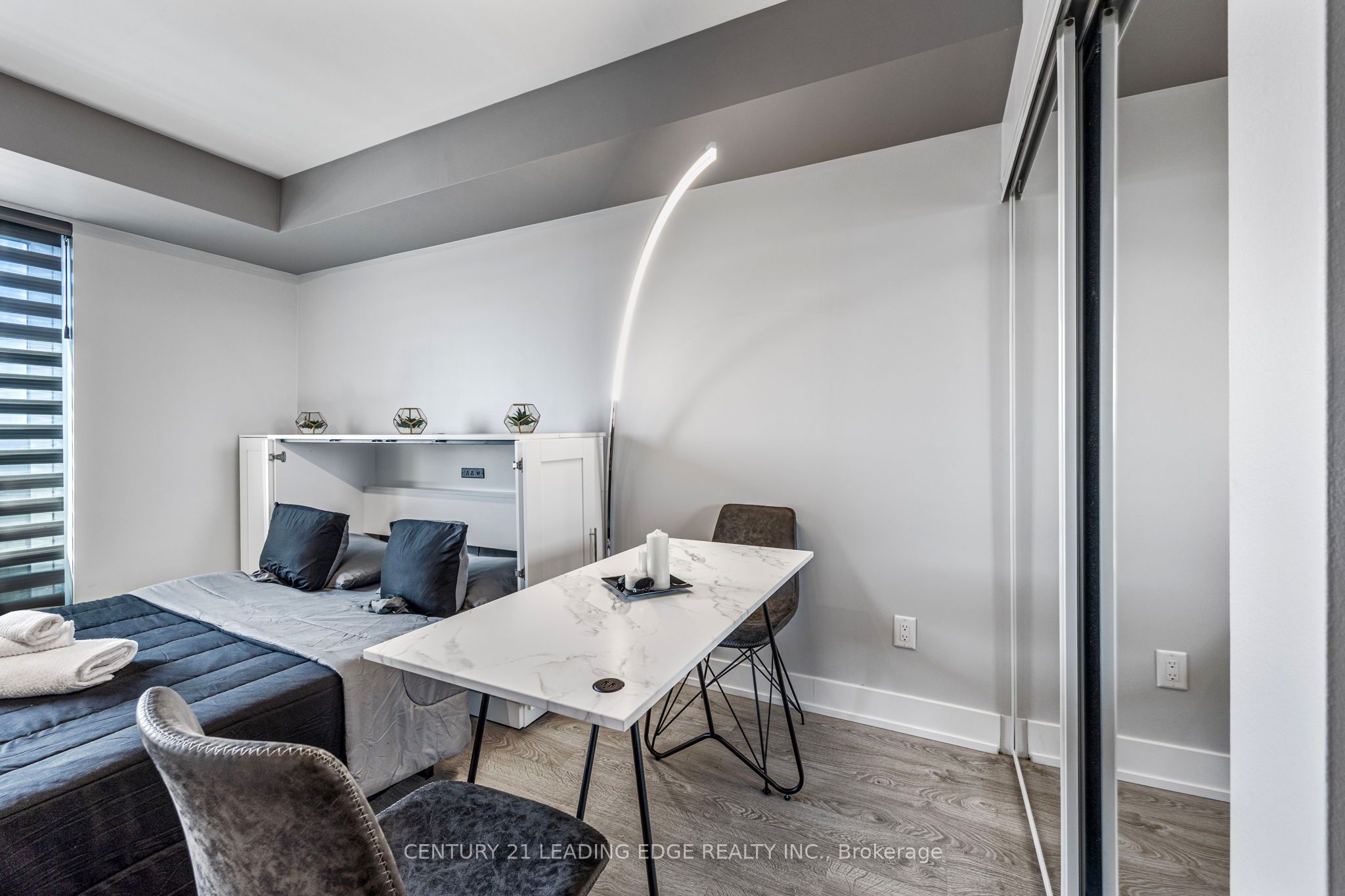 Unit 819 - 2550 SIMCOE Street N, Oshawa 5