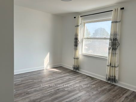 Unit Unit 1 - 128 Wilson Road S, Oshawa 4