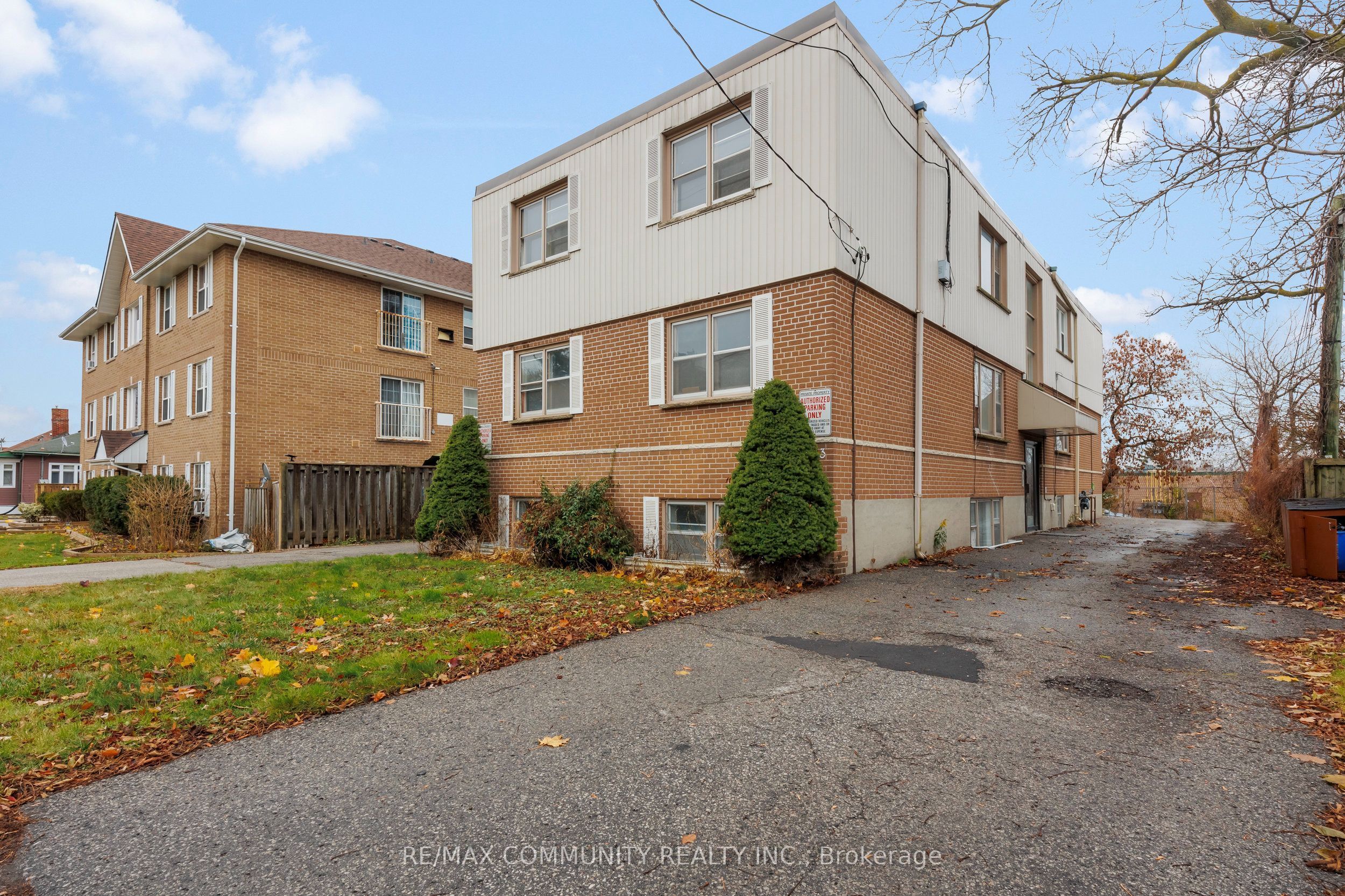 Unit Unit 3 - 383 Buena Vista Avenue, Oshawa 2